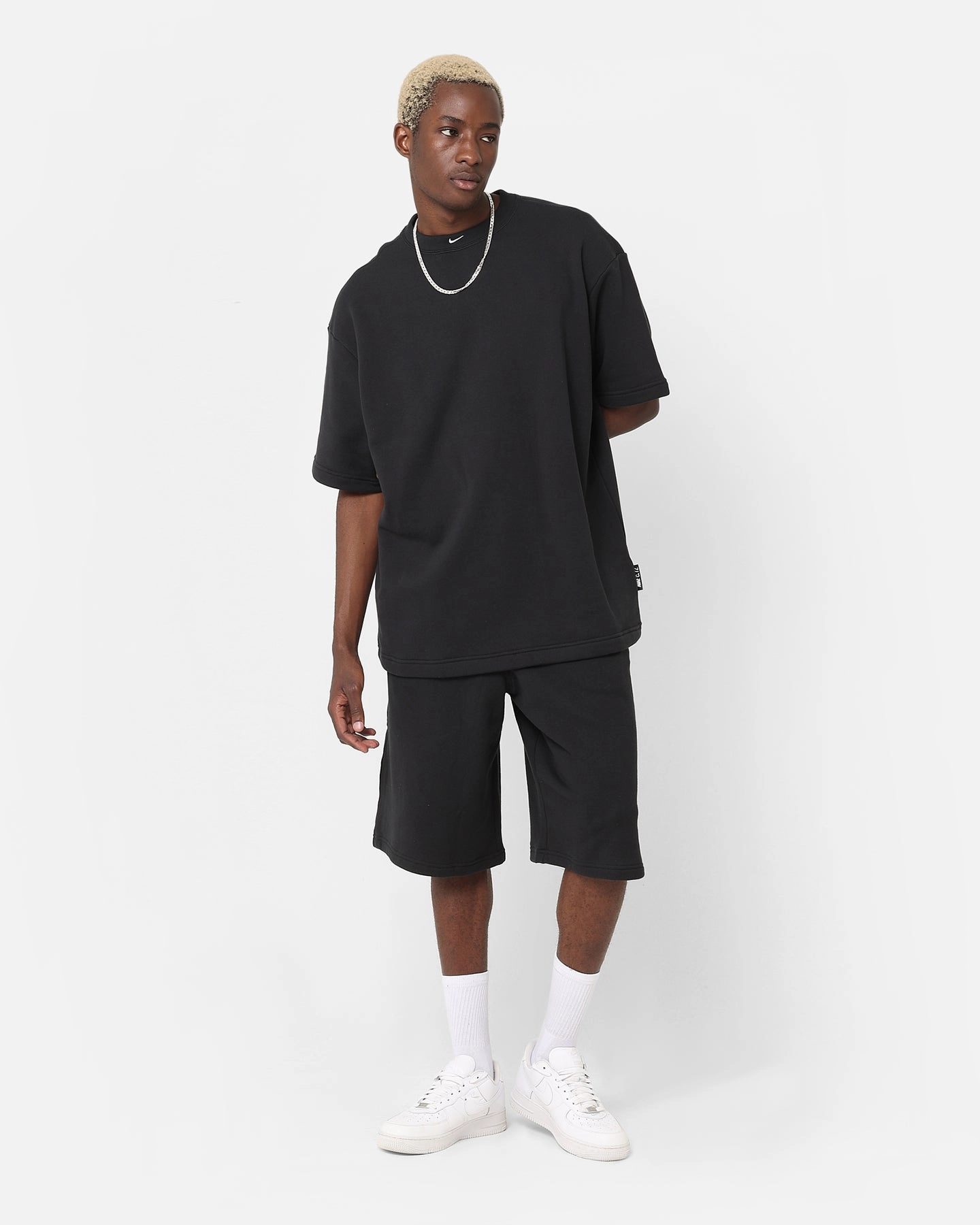 club wear Nike Sportswear Circa Futura Shorts Black/Black/White