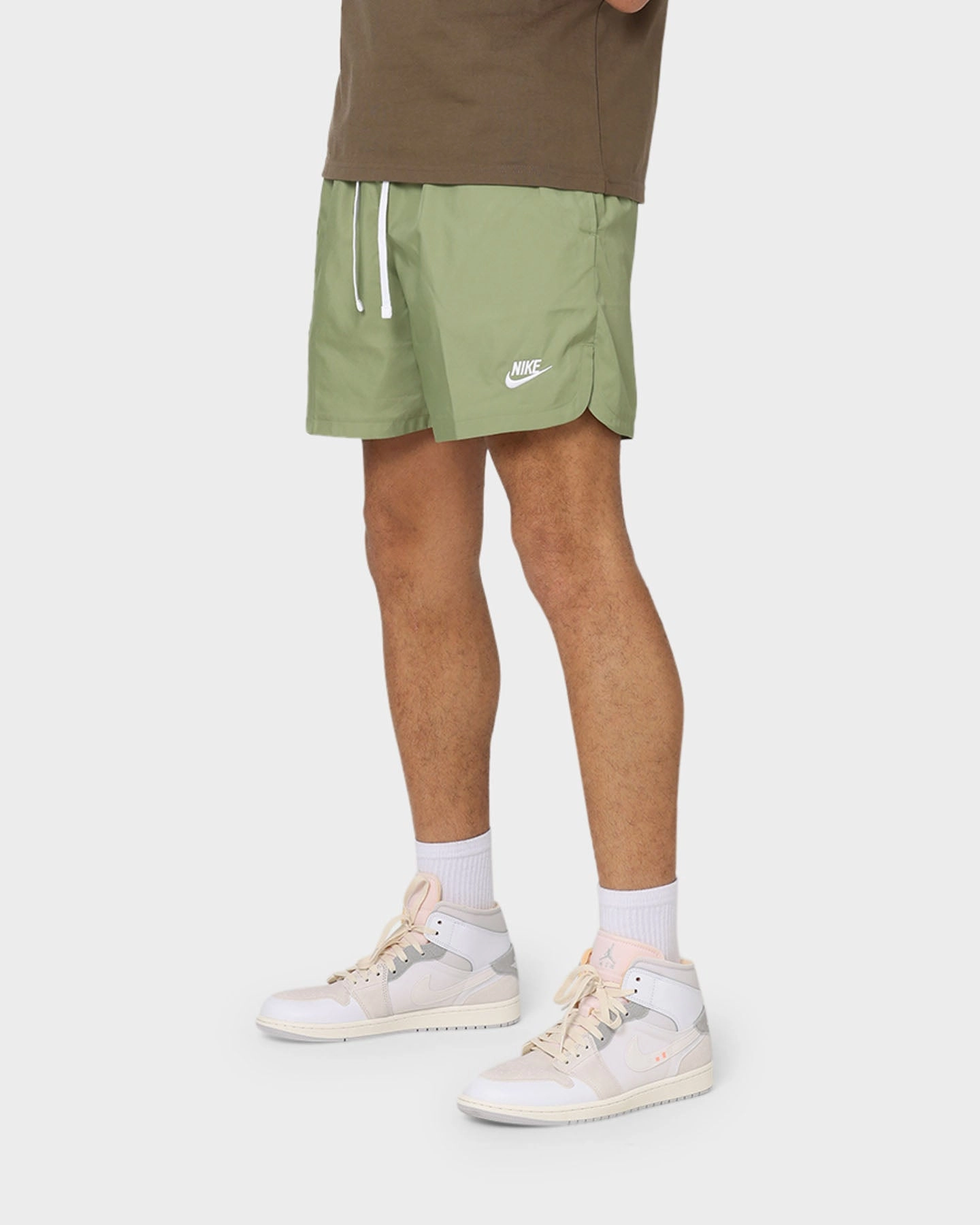 Tennis shorts Nike Sportswear Sport Essentials Woven Lined Flow Shorts Alligator/White