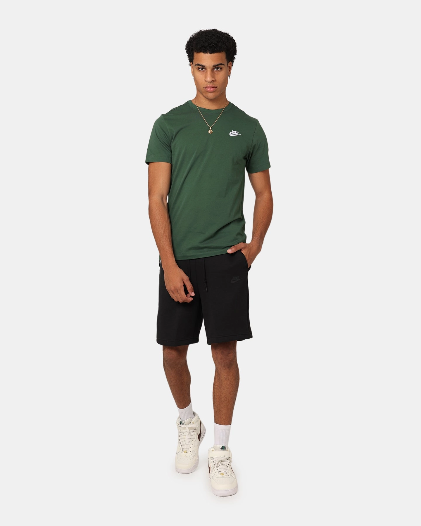Fresh Look Cool Fit Nike Tech Fleece Shorts Black