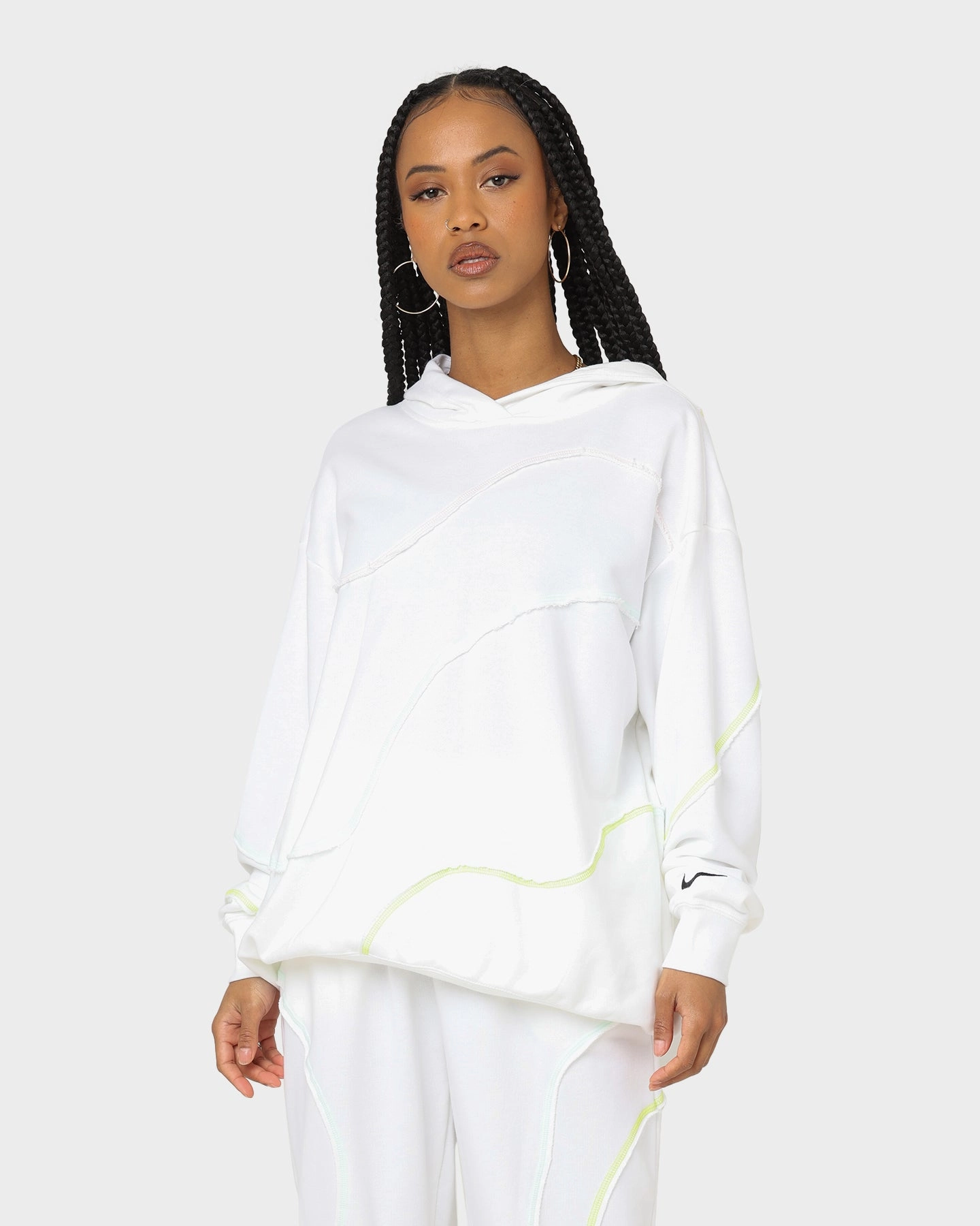 Nike Women's Oversized Swirl Hoodie White Activewear Windproof Design