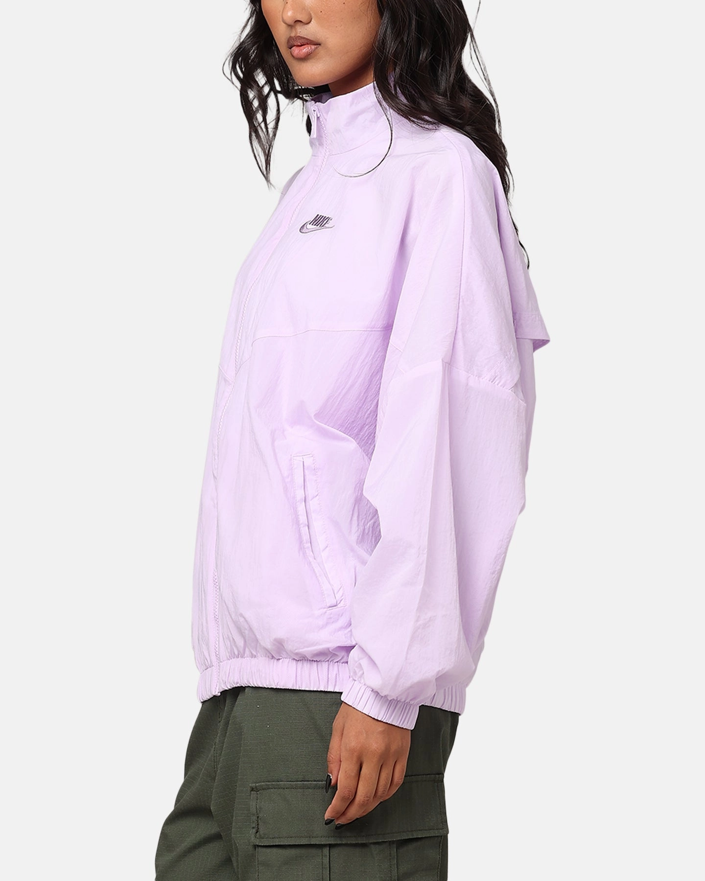 Circulate Nike Women's Sportswear Essential Woven Windrunner Jacket Violet Mist/Violet Mist-Daybreak