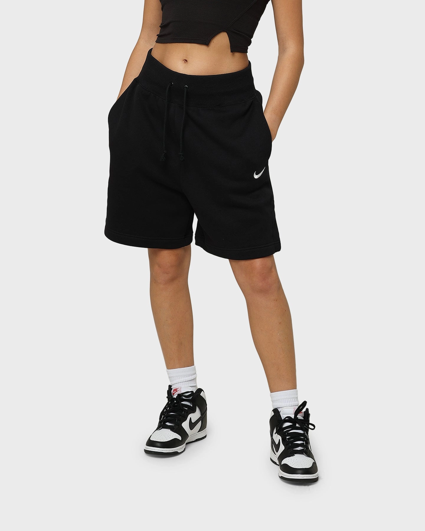 Nike Women's Sportswear Phoenix Fleece High Waisted Loose Fit Shorts Black/Sail Preppy Style