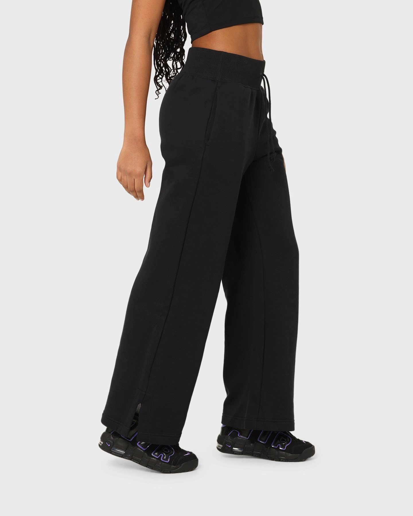 Effortless Look Nike Women's Sportswear Phoenix Fleece High Waisted Wide Leg Sweat Pants Black/Sail