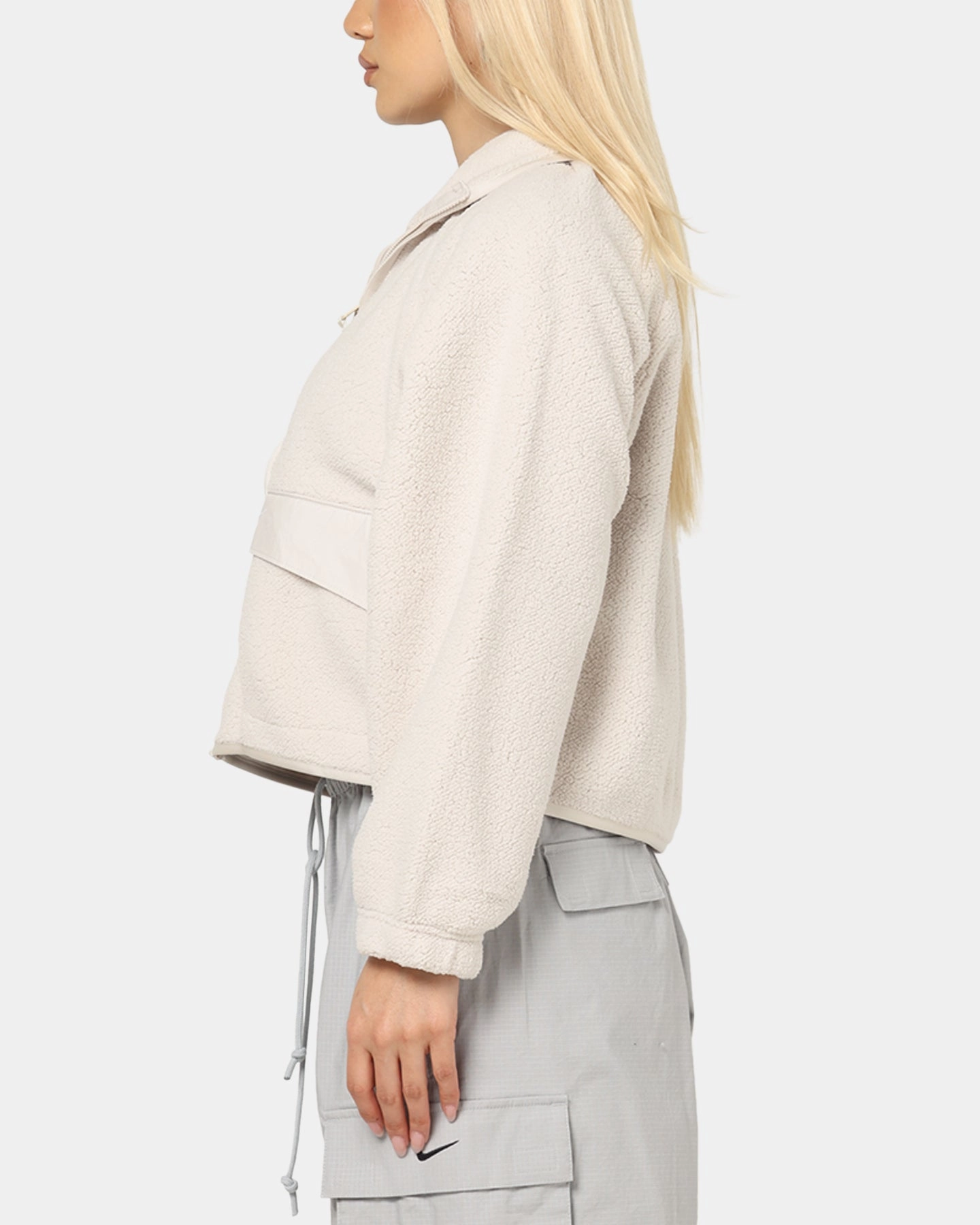 Nike Women's Sportswear Sherpa Jacket Lt Orewood Brown Rollaway Collar Feature countryside