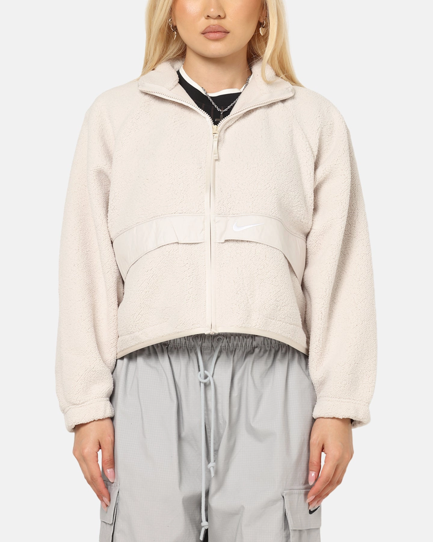 Layer Look Conditioner Nike Women's Sportswear Sherpa Jacket Lt Orewood Brown