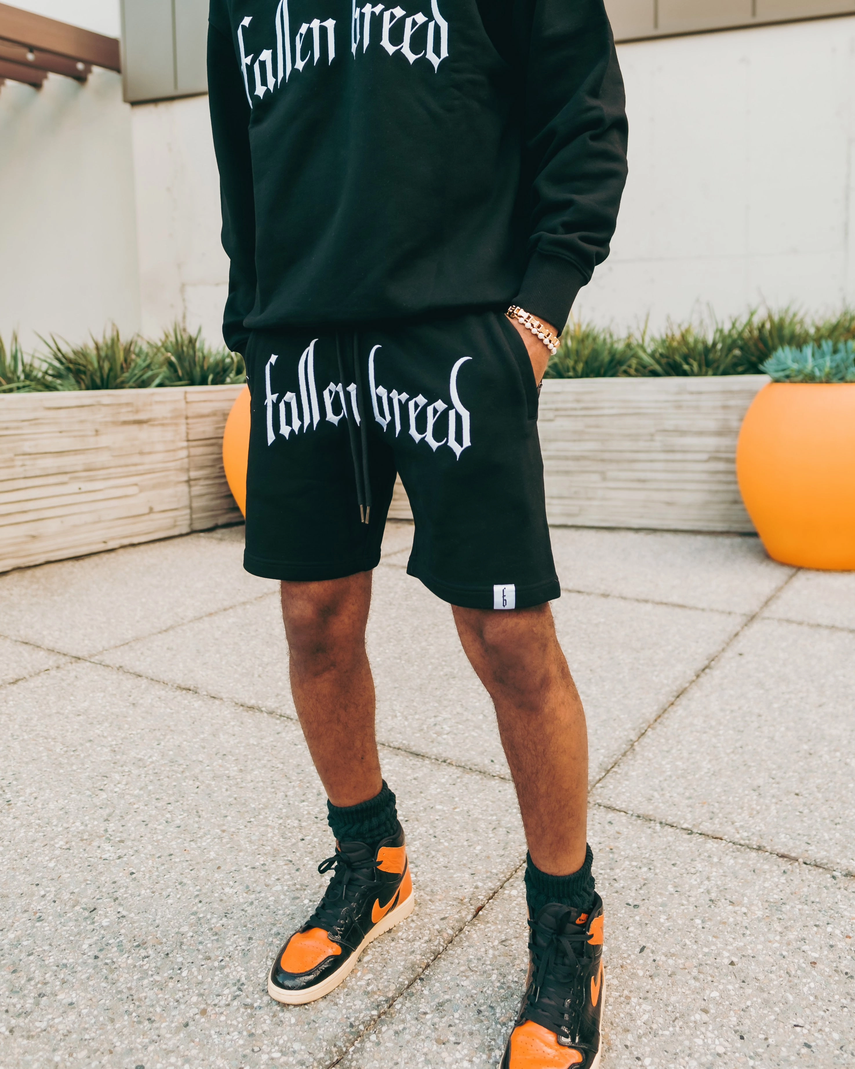 Summer Vibes Sandals Fallen Breed Logo Sweat Shorts Black