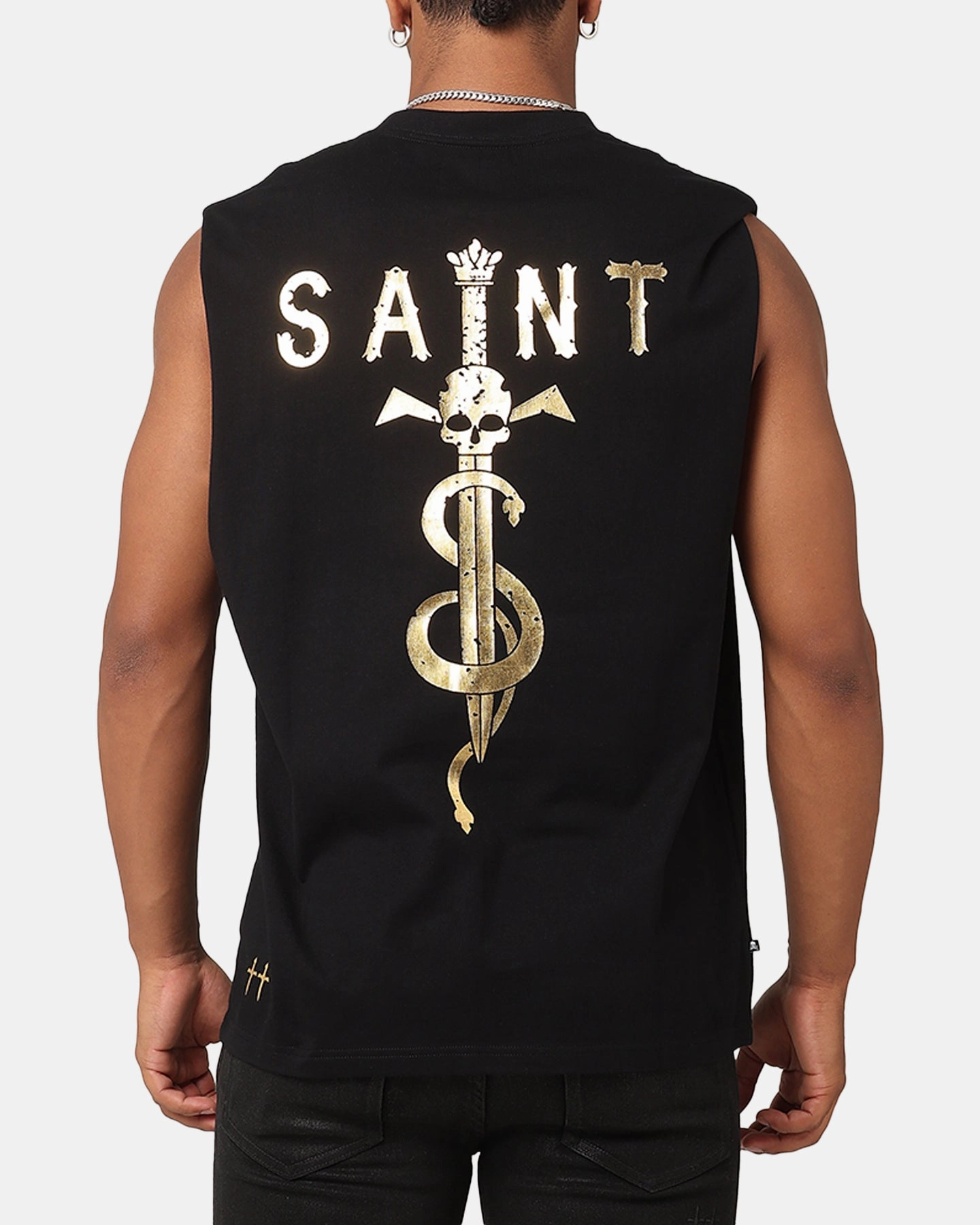 Saint Morta Daggers Oversized Muscle T-Shirt Black/Gold Cozy Style
