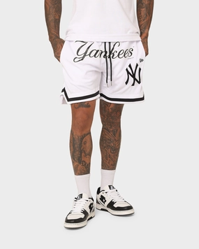 Anti Odor Technology New Era New York Yankees Mesh Shorts White