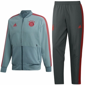 runway Mood Bayern Munich training presentation Soccer tracksuit 2019 - Adidas