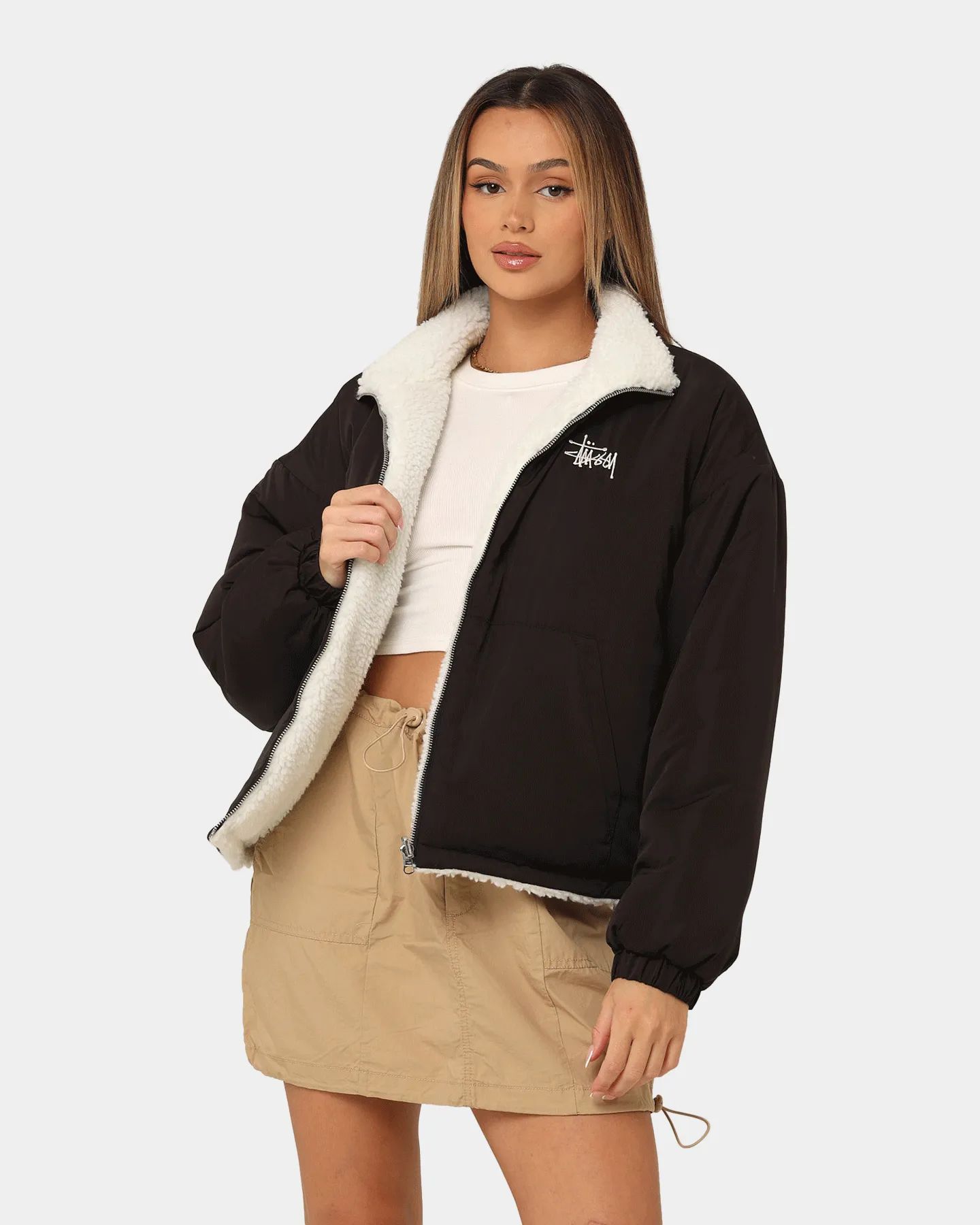 Stussy Women's Reversible Work Sherpa Jacket Black/White Relaxed Cut Soft Texture