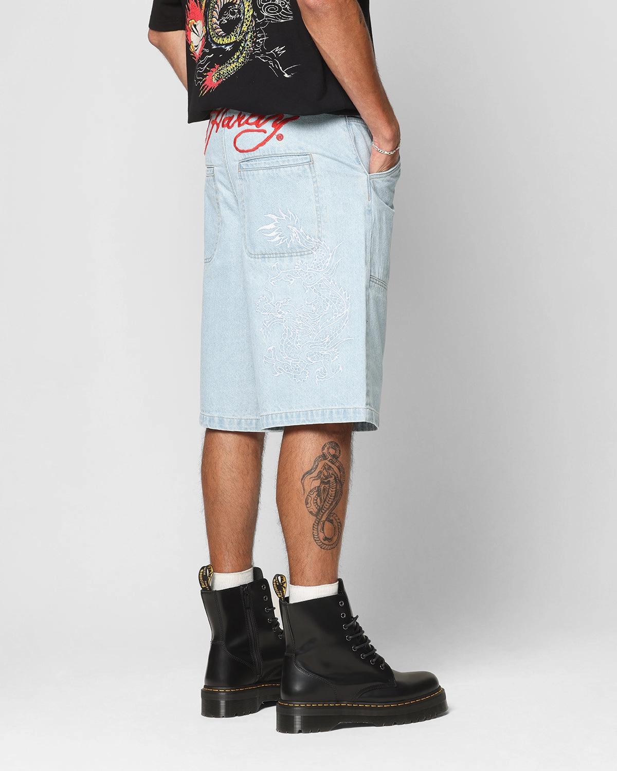 Urban Style ThermalRegulatingLining Ed Hardy Dragon Jorts Light Blue