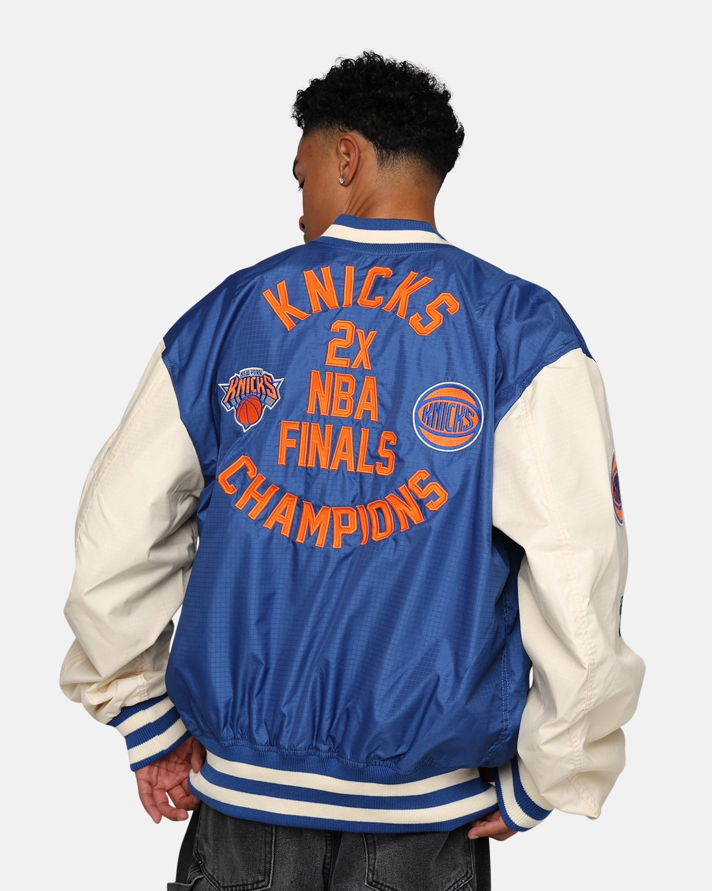 hypoallergenic material New Era X Alpha Industries New York Knicks L-2B Bomber Jacket Blue