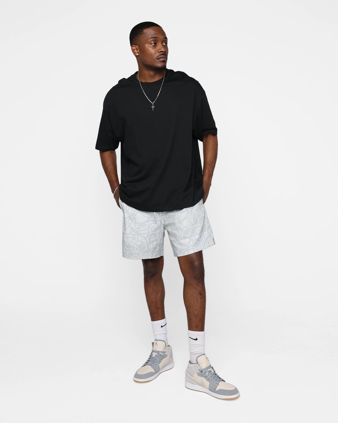 Jogging Ready XXIII Blake Shorts Off White