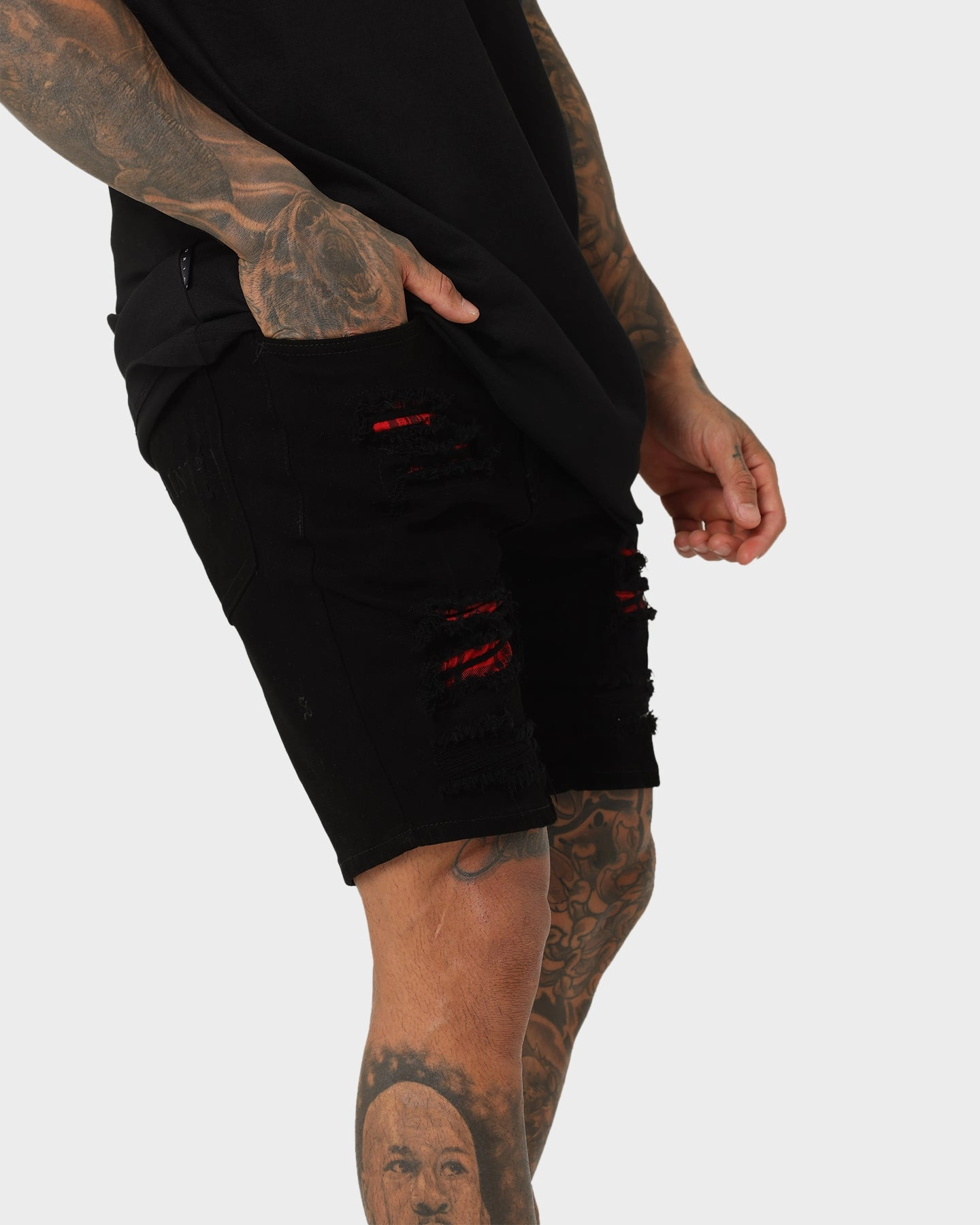 Saint Morta Tarta Summum Shorts Black/Red Easy Wear Bold colors