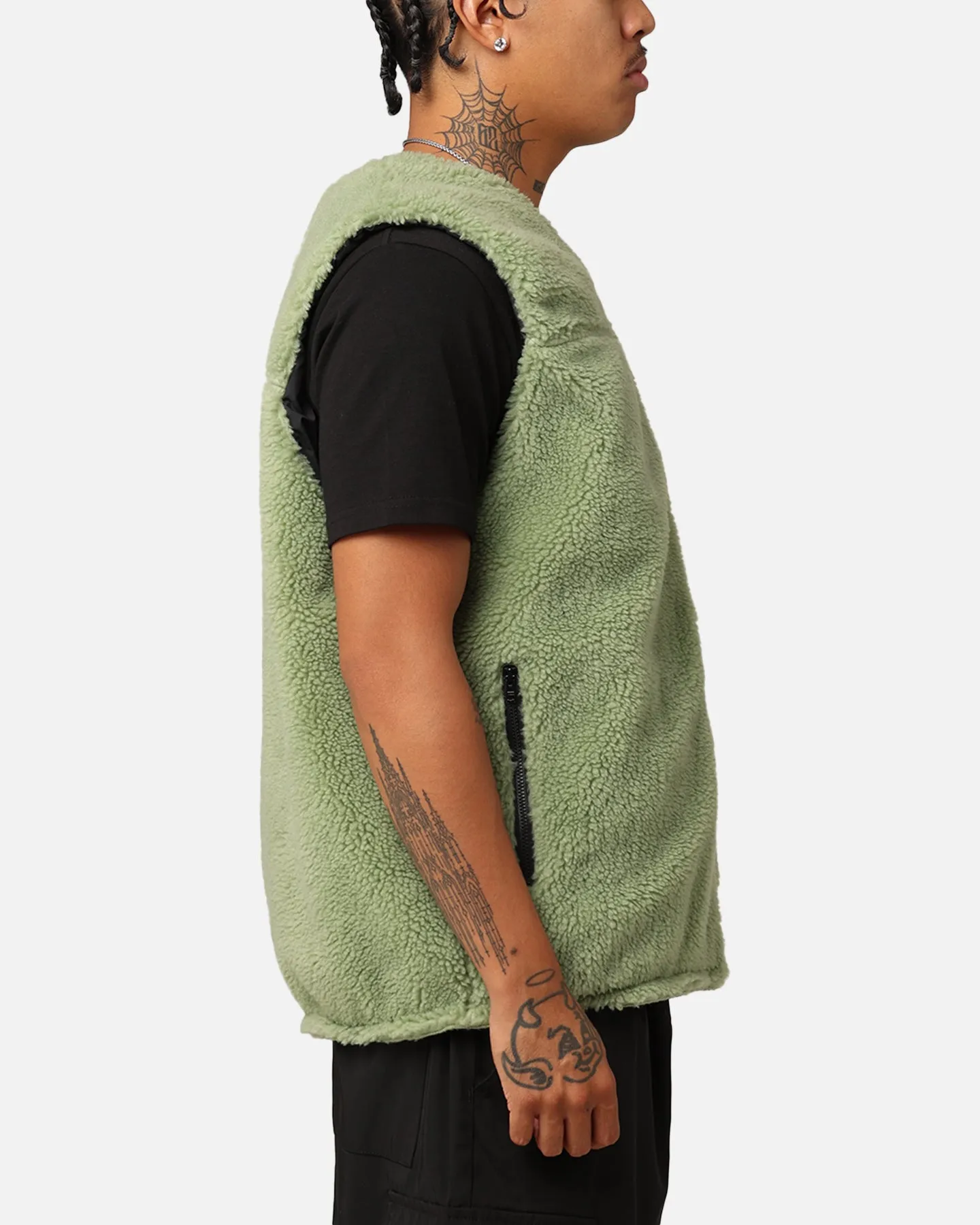 anniversary event Smooth Feel Nike Sportswear Sherpa Reversible Vest Oil Green/Black