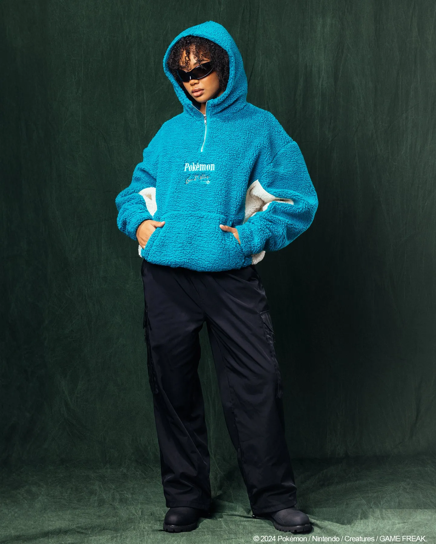 suitable for beach vacations Travel Layer Pok??mon By Loiter Snorlax Sherpa Hoodie Green/Off White