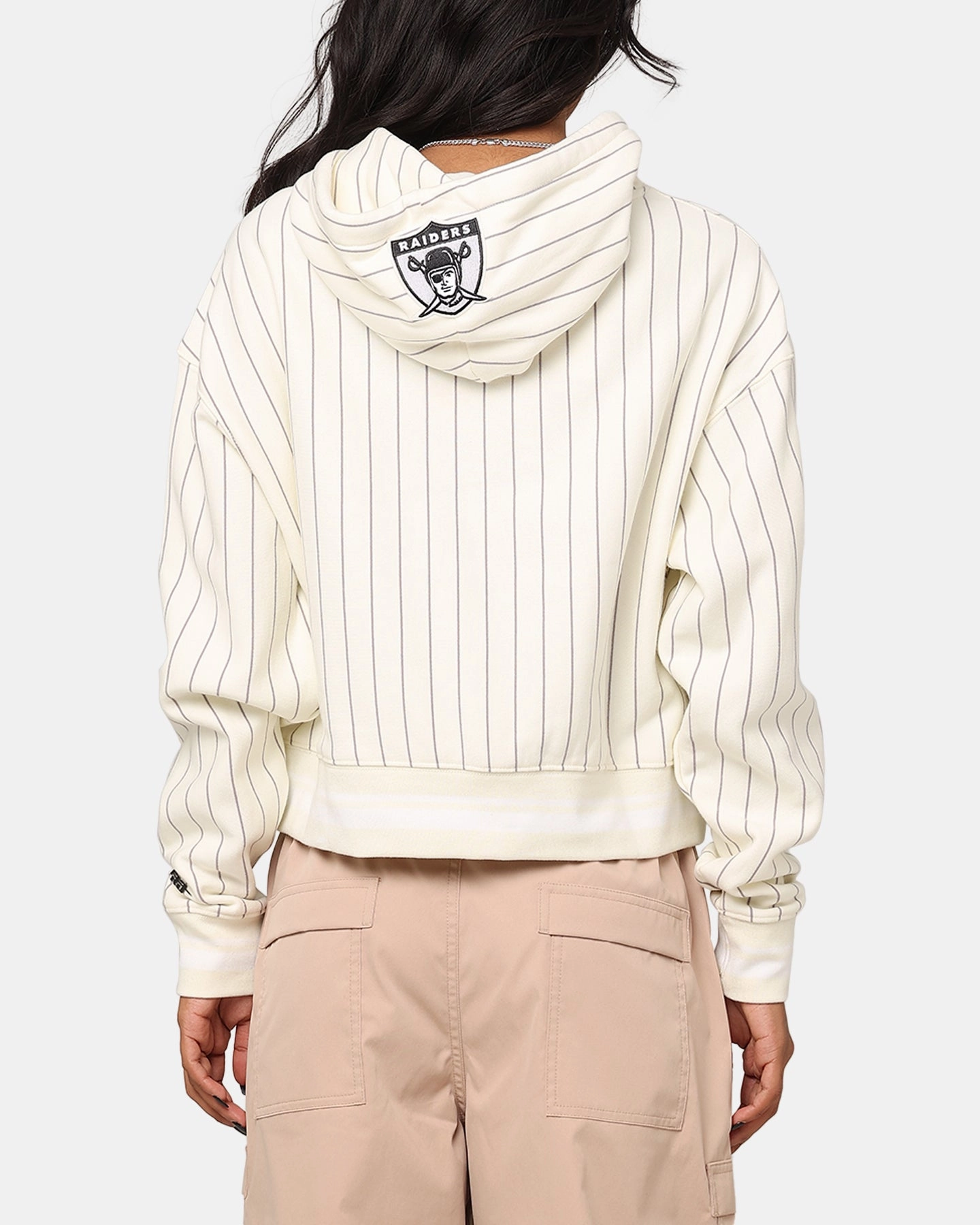 Pro Standard Women's Las Vegas Raiders Fleece Cropped Pullover Hoodie Eggshell/Grey Honor