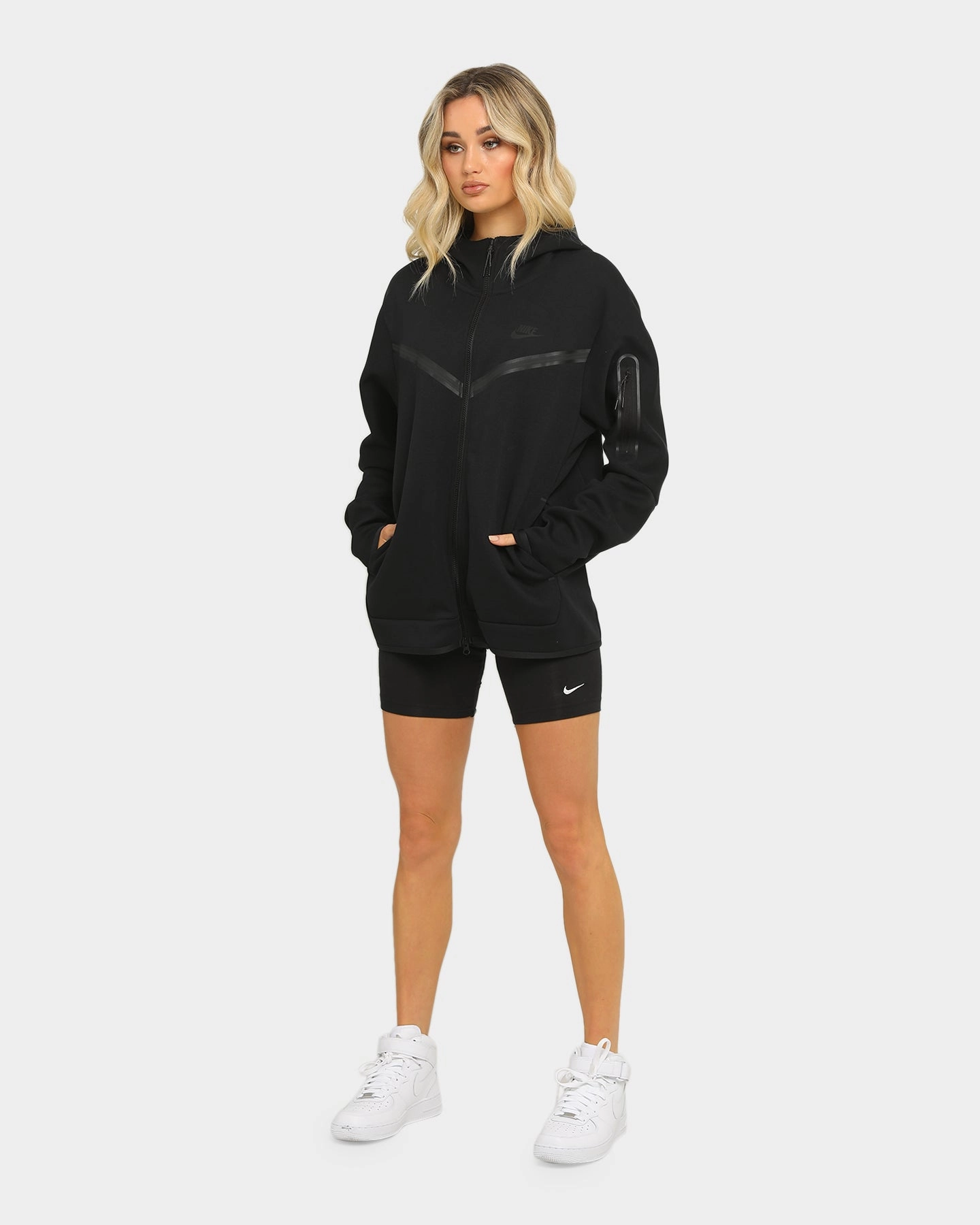 Soft Inner Lining Indoor Nike NSW Tech Fleece Hoodie Full Zip Black/Black