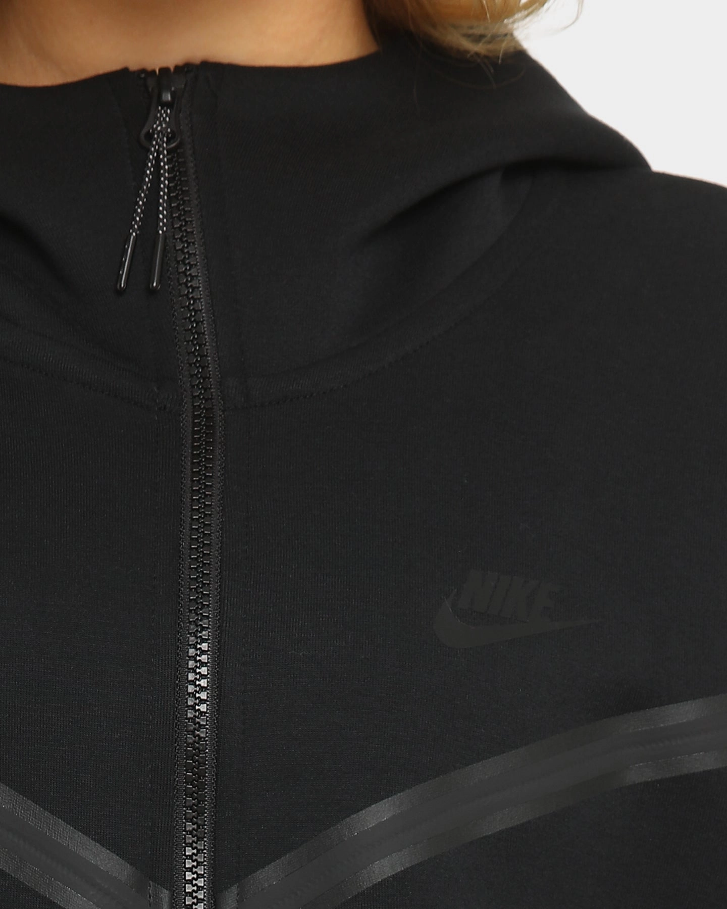Nike NSW Tech Fleece Hoodie Full Zip Black/Black Abrasion Resistant Edges Embroidered