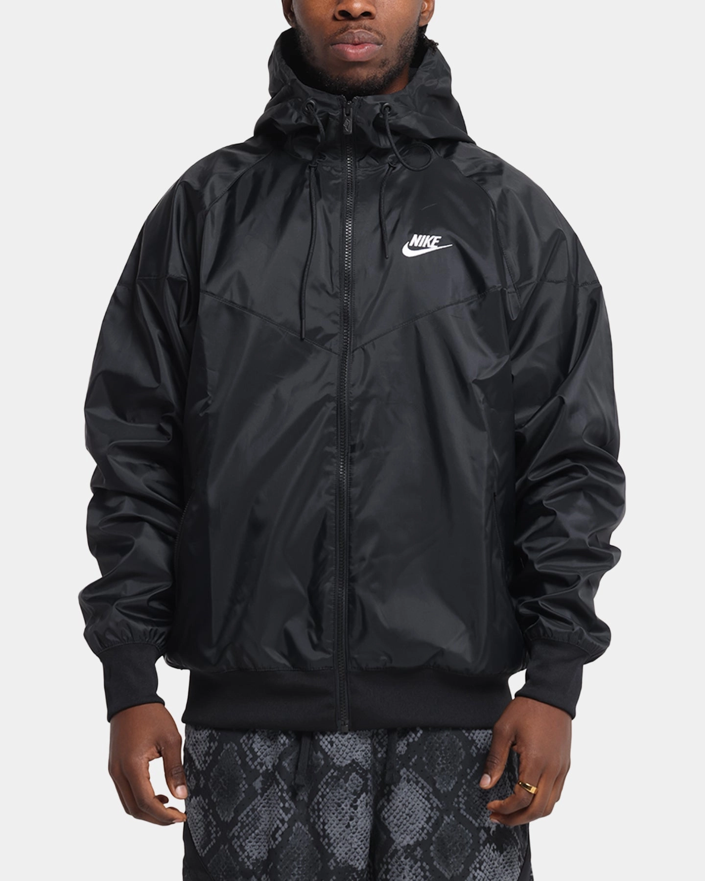 Nike Sportswear Windrunner Woven Hooded Jacket Black/White Packable Feature men