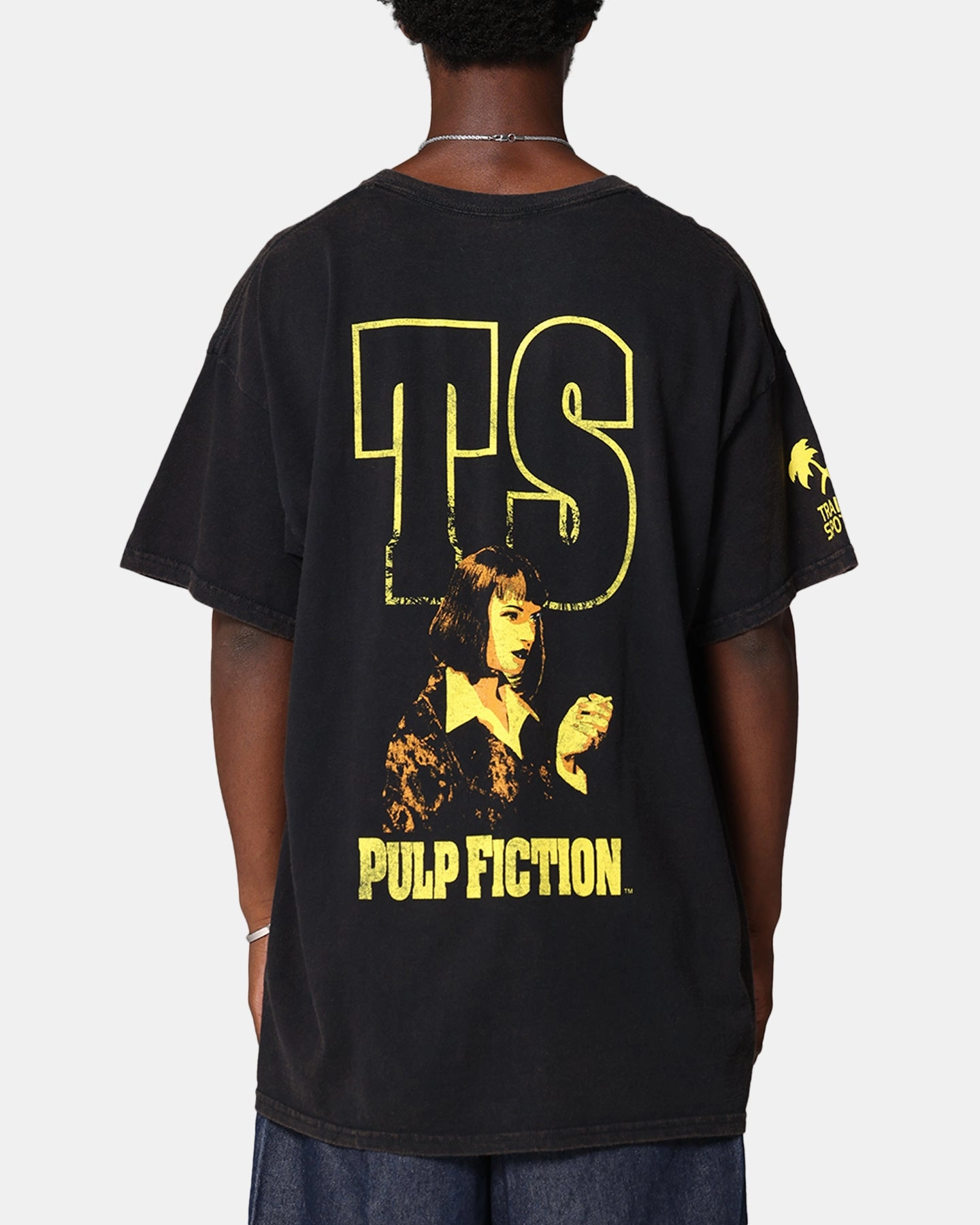 Distressed Hem Finish Pulp Fiction Mia Wallace Vintage T-Shirt Black Vintage