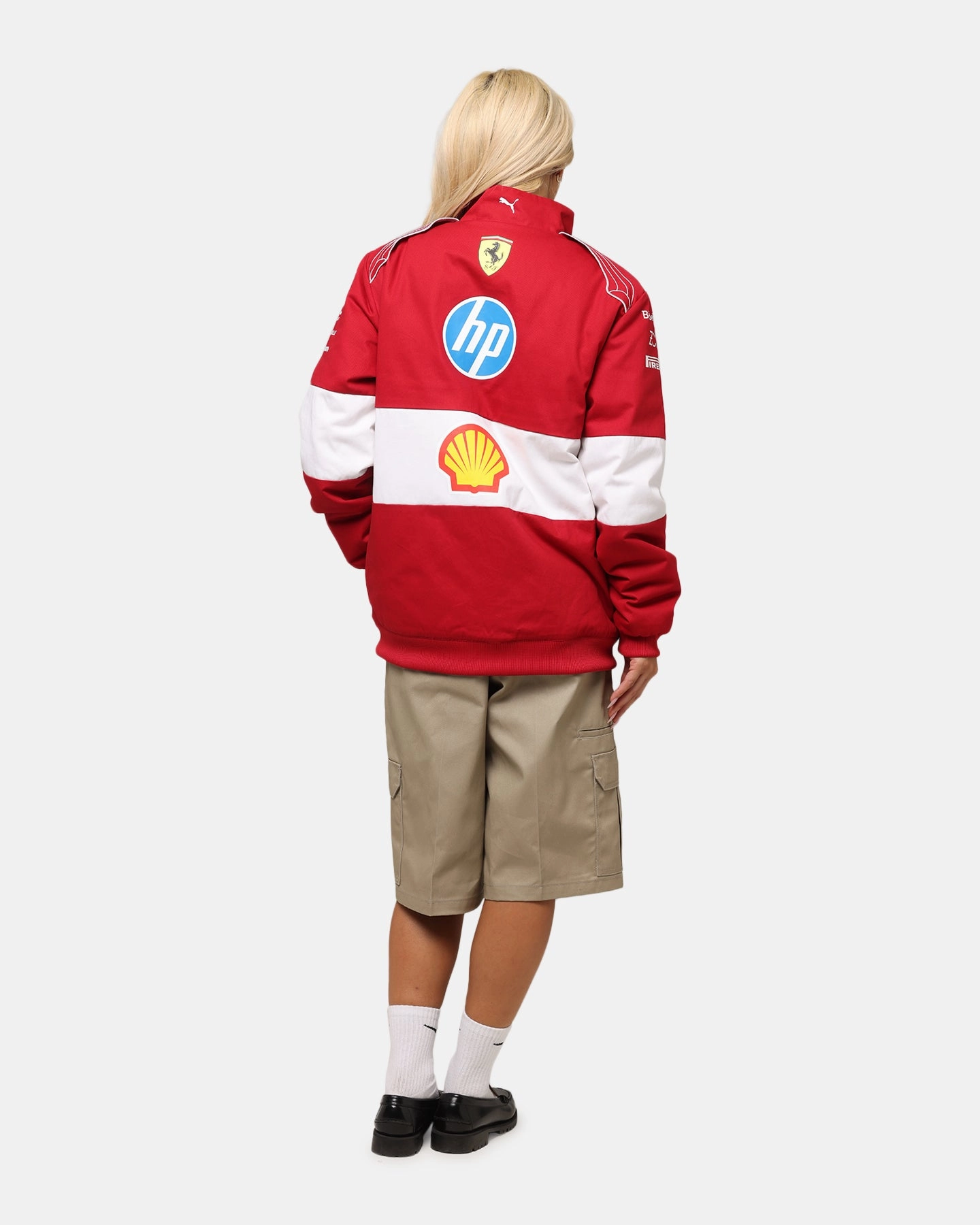 Reflective accents FoldableDesign Puma X Scuderia Ferrari Team Vintage Racing Jacket Cherry