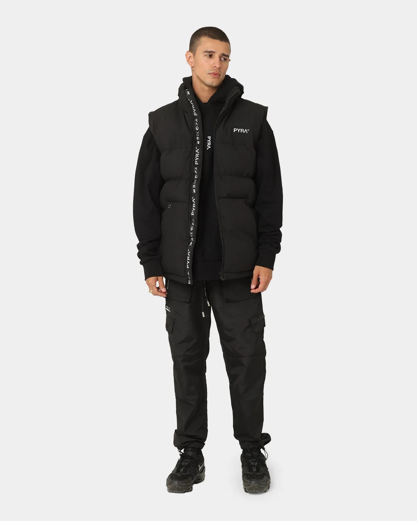 File Hold PYRA Blaze Hoodie Black