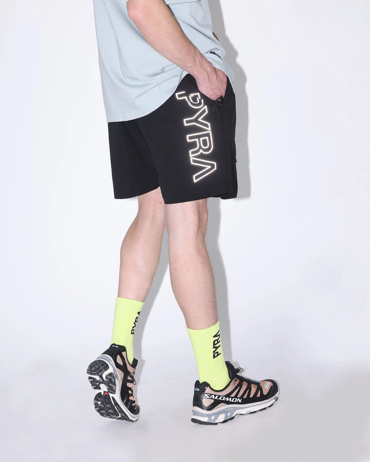 Tapered leg PYRA Flex Cargo Shorts Black