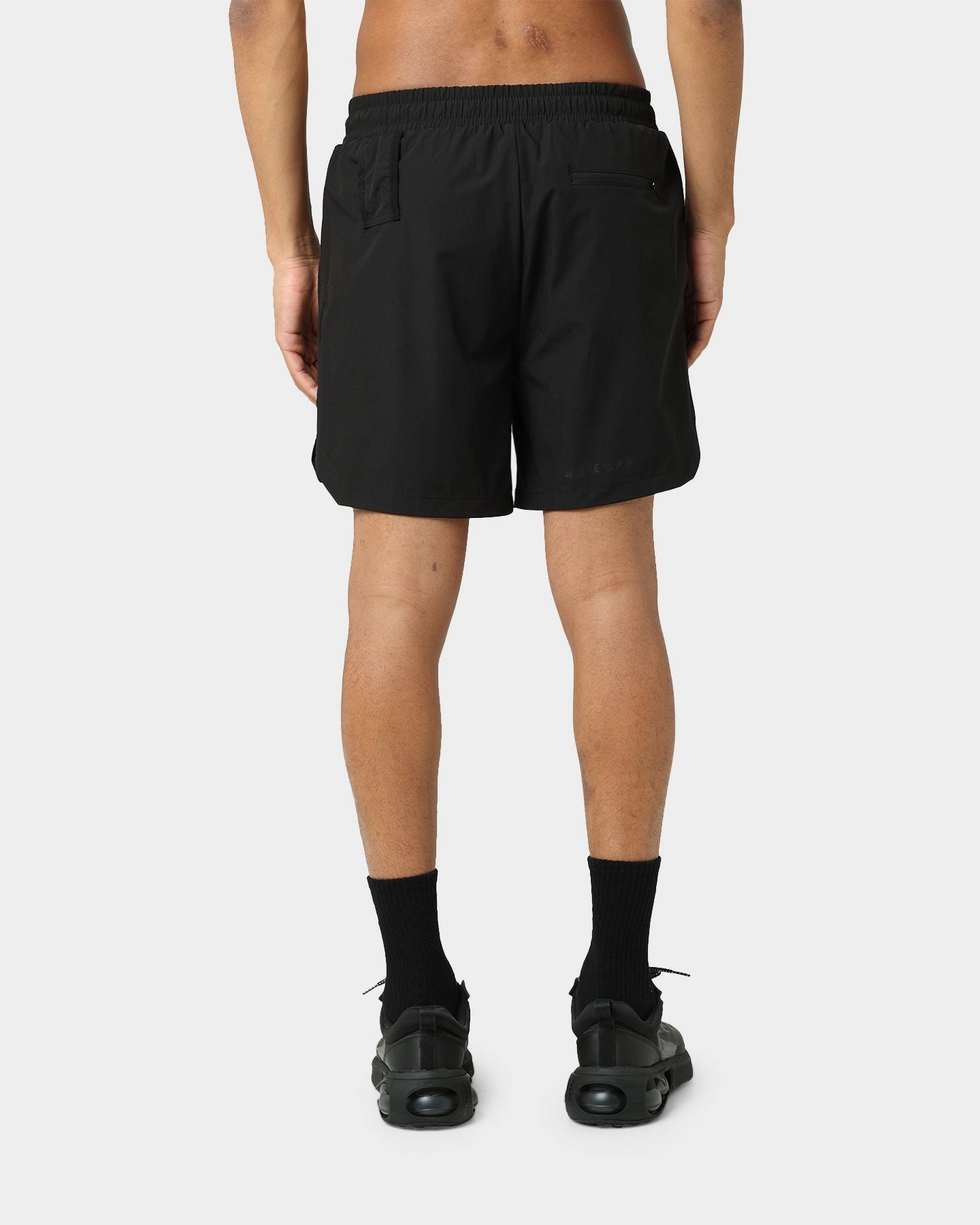 Pyra Nero Rep Shorts Black Mesh Fabric Moisture Wicking Technology