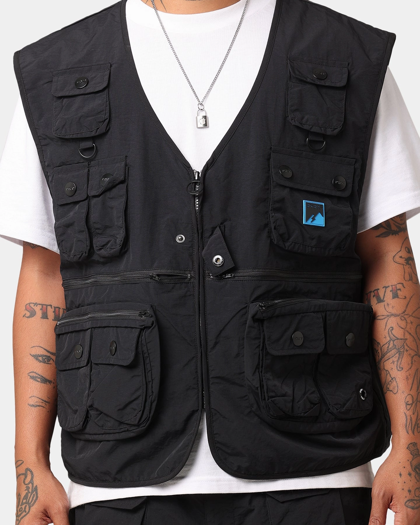 Pyra Tactical Vest Black Lightweight insulation