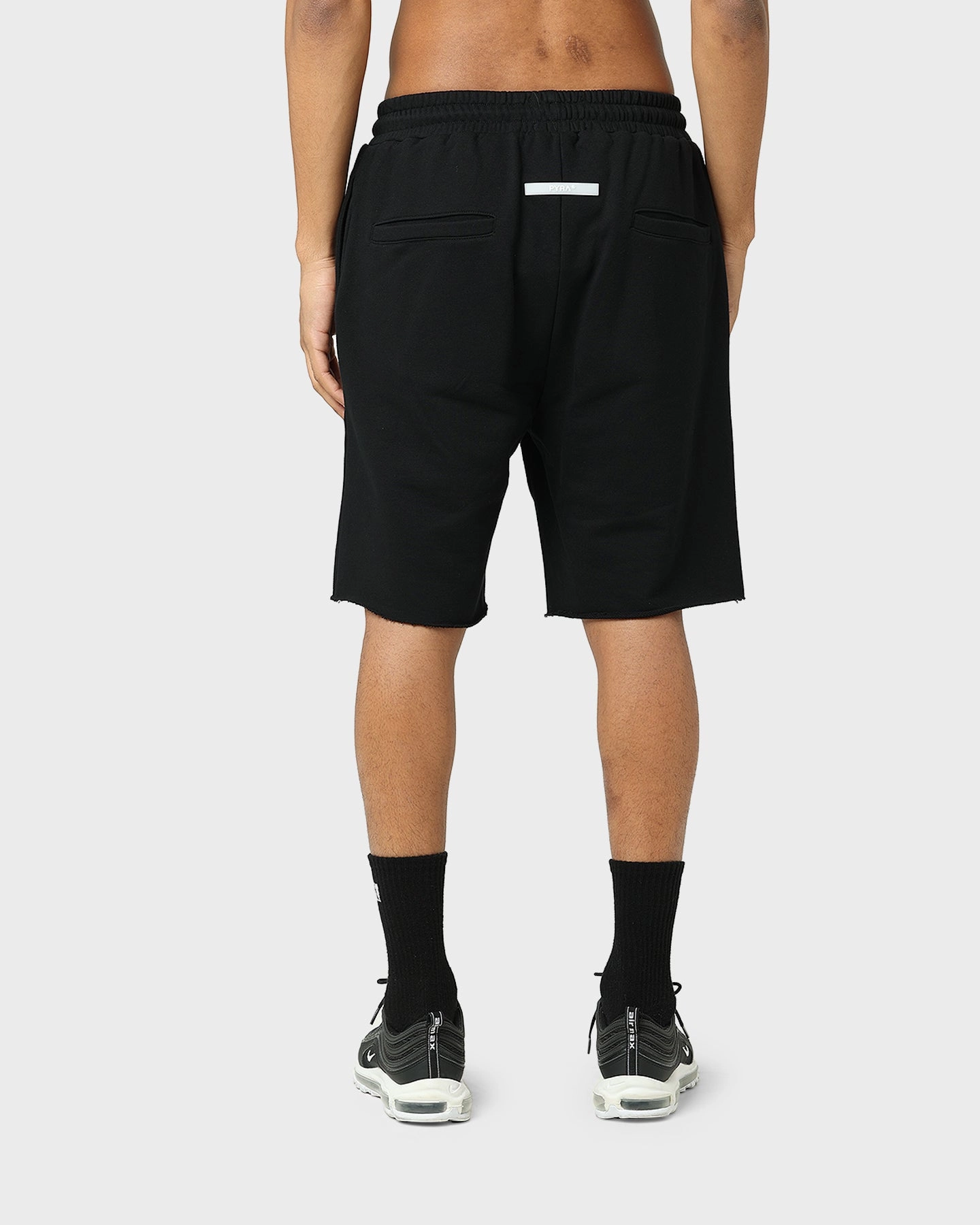 Weekend Outfit sports event Pyra Time Warp Shorts Black/Purple