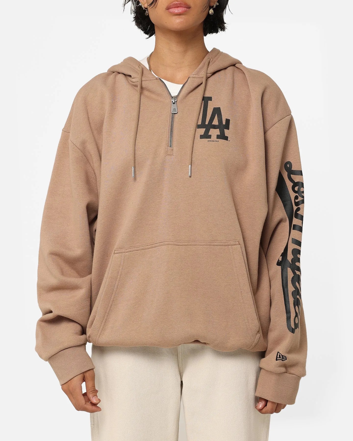 New Era Los Angeles Dodgers Quarter Zip Sleeve Script Hoodie Khaki/Black Airtight Storage Compartment Category