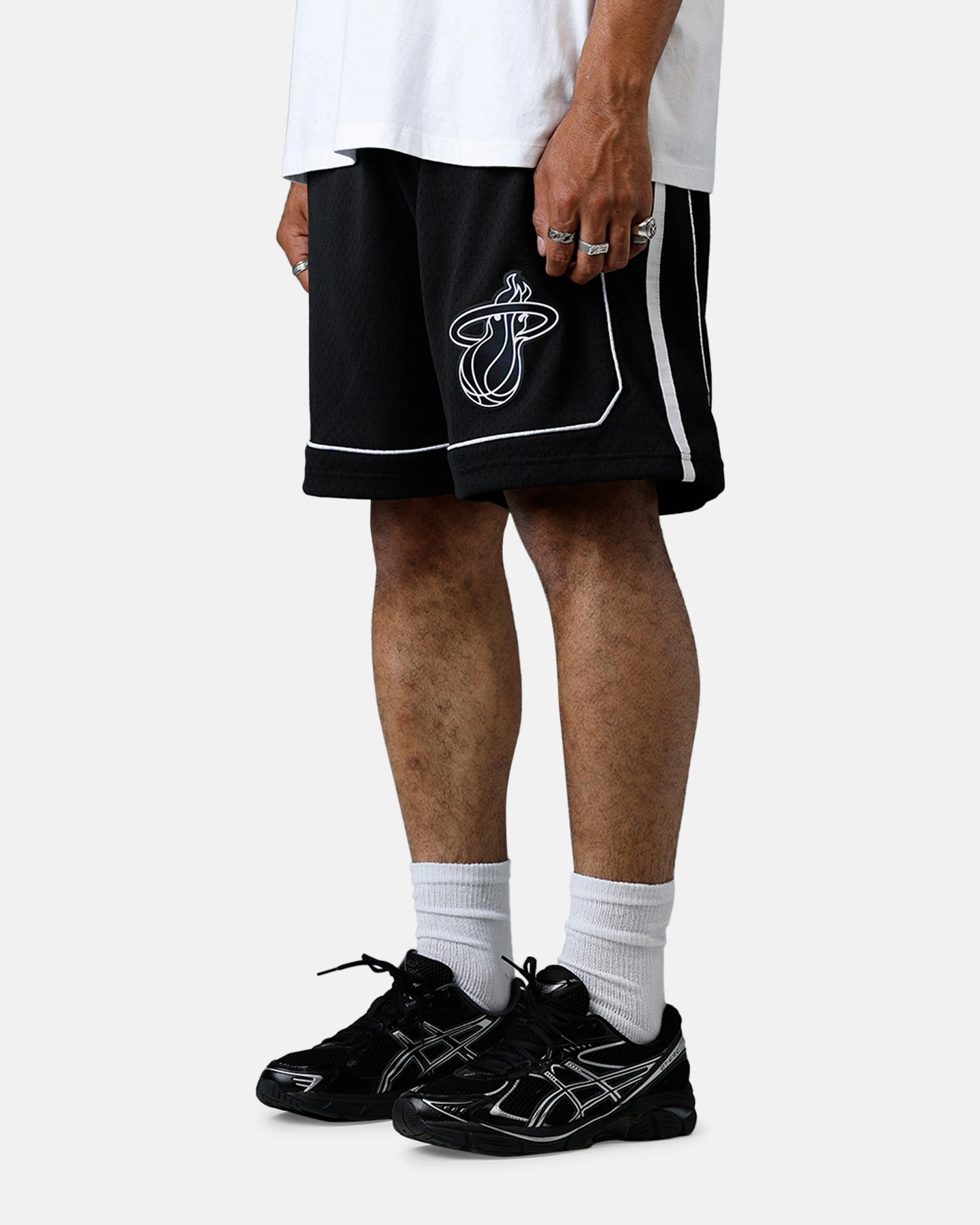 colorfast Daywear Mitchell & Ness Miami Heat 2011 Swingman Shorts Black/White