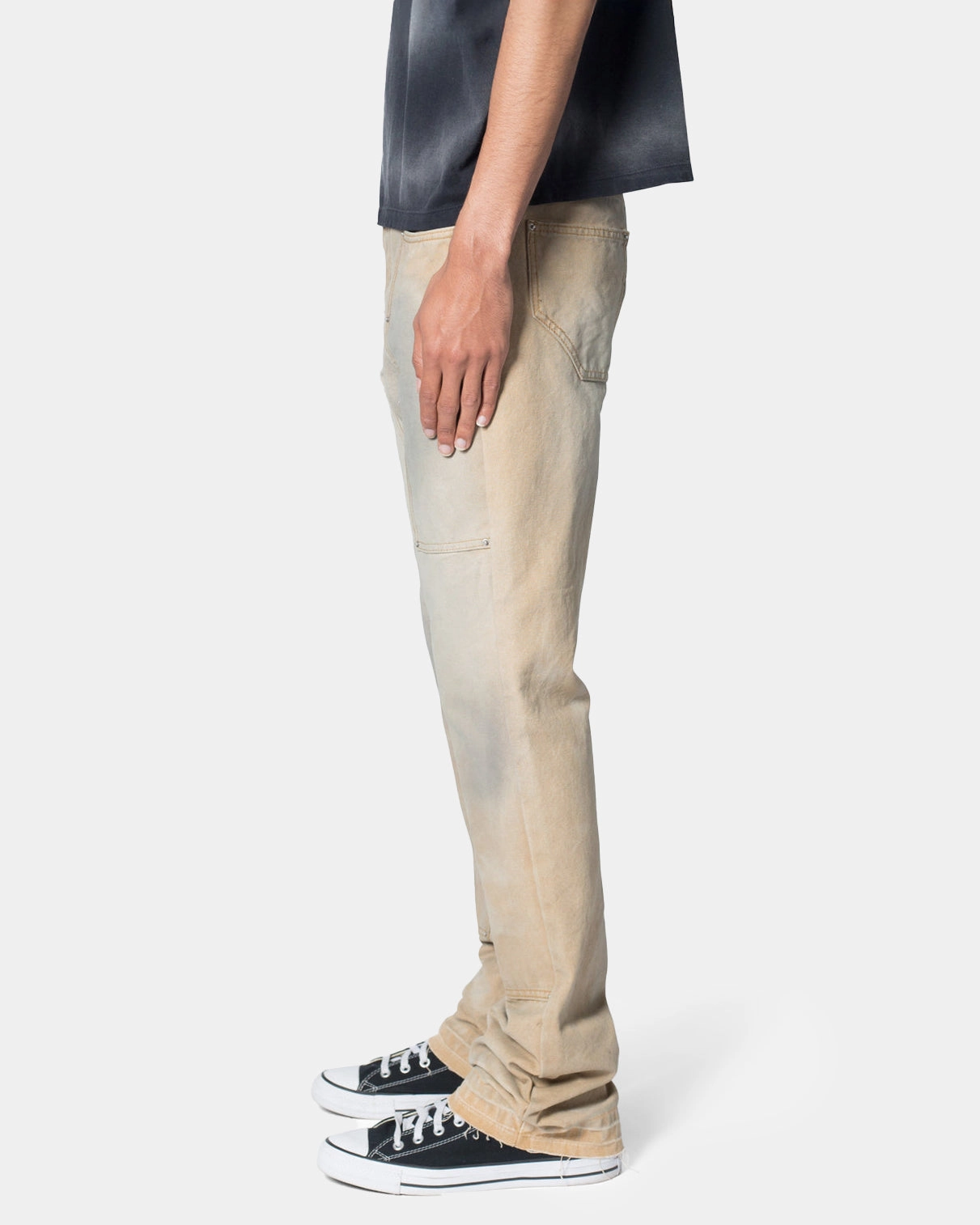 Travel Essential MNML B644 Flare Burnt Cowboy Denim Jeans Black/Brown