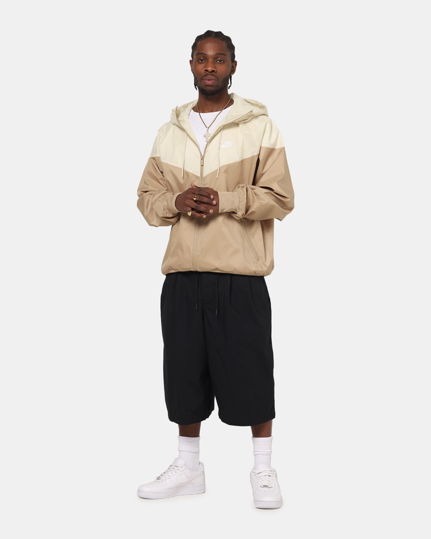 Nike Sportswear Woven Windrunner Jacket Beige/Khaki Raglan Sleeve Construction