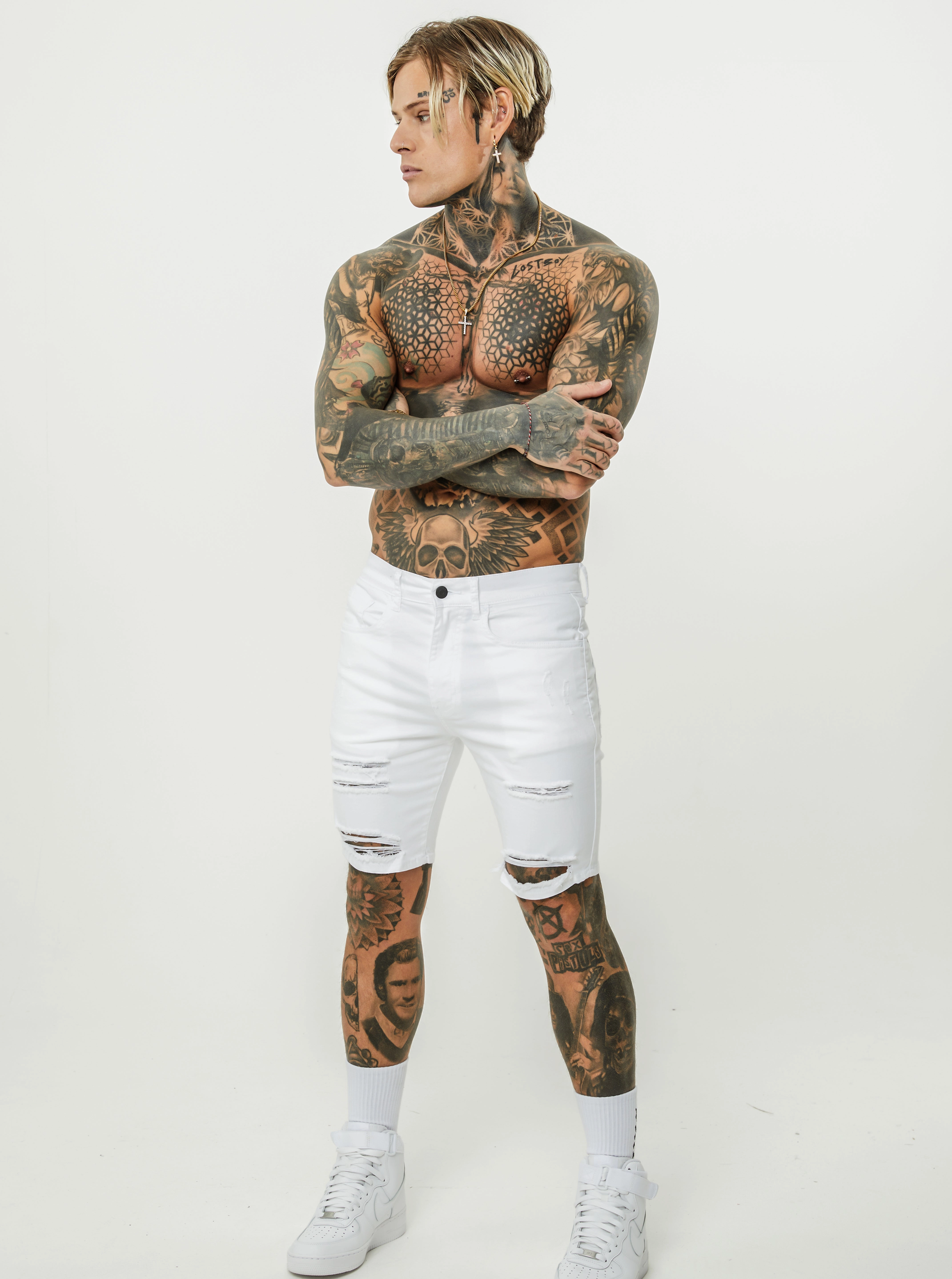 Trendy Mood Moisture Management System Saint Morta Thrashed Shorts White