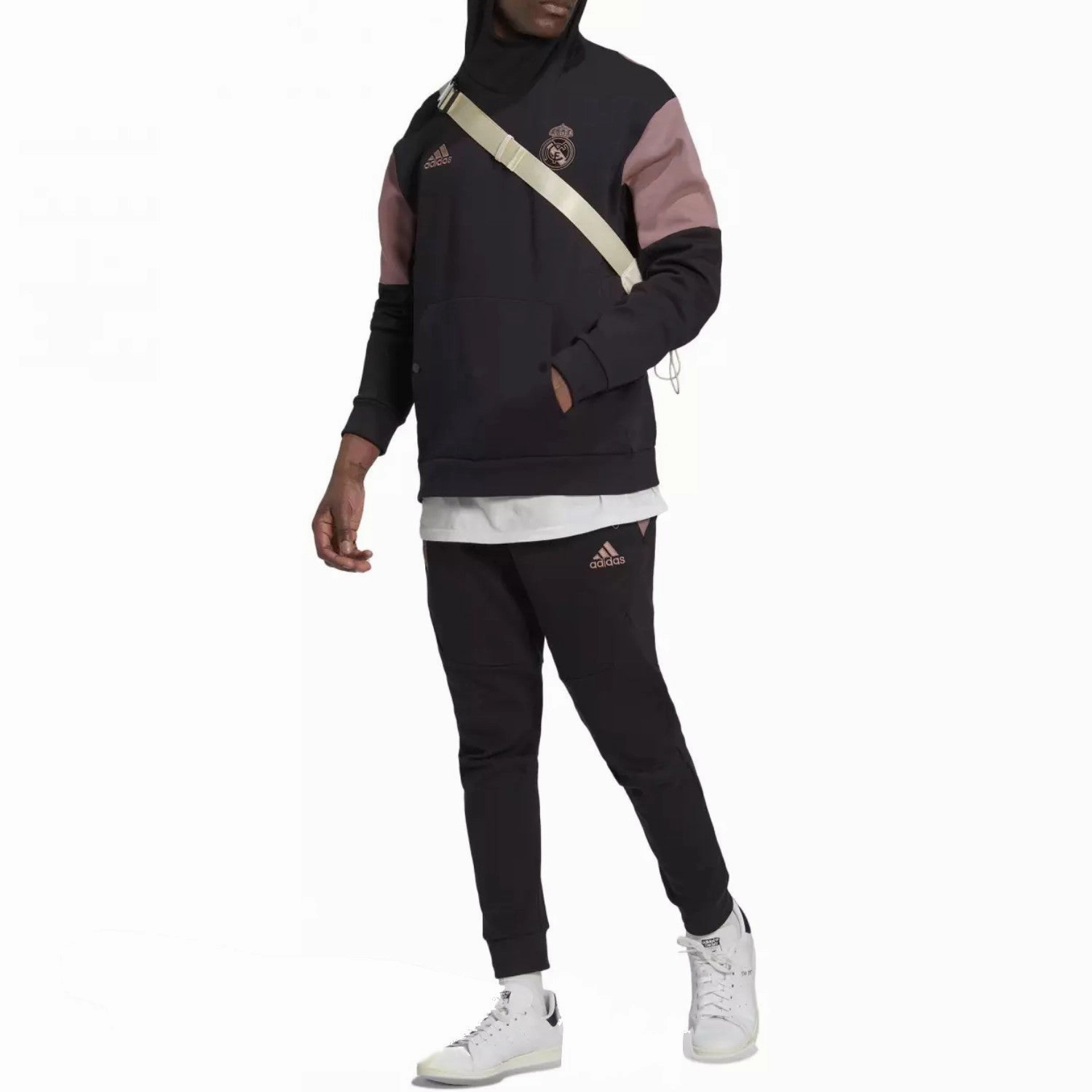 Real Madrid casual Travel hooded presentation tracksuit 2022/23 - Adidas sci-fi