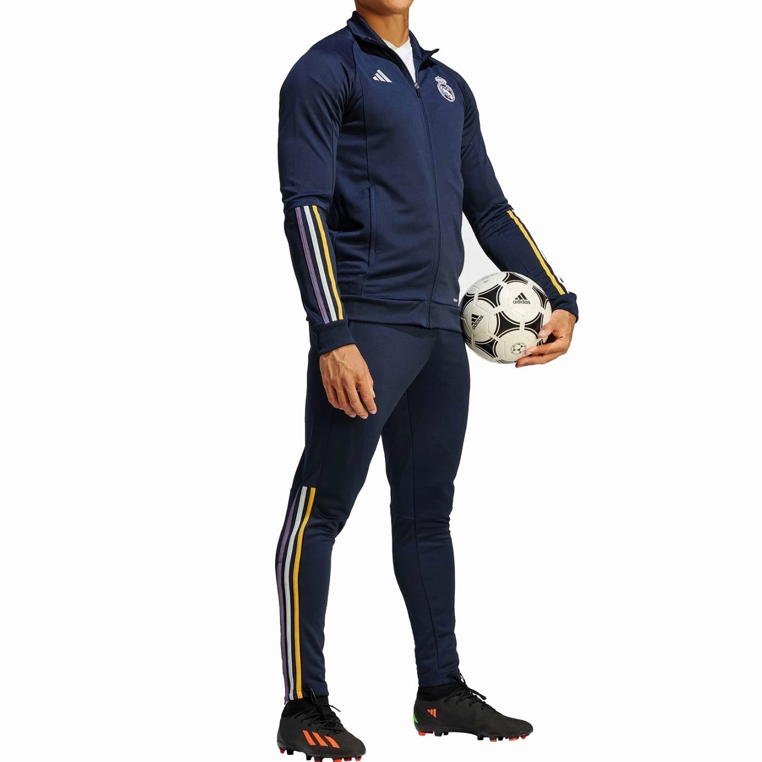 Vibration Dampening Tech Functional Design Real Madrid navy training bench Soccer tracksuit 2023/24 - Adidas