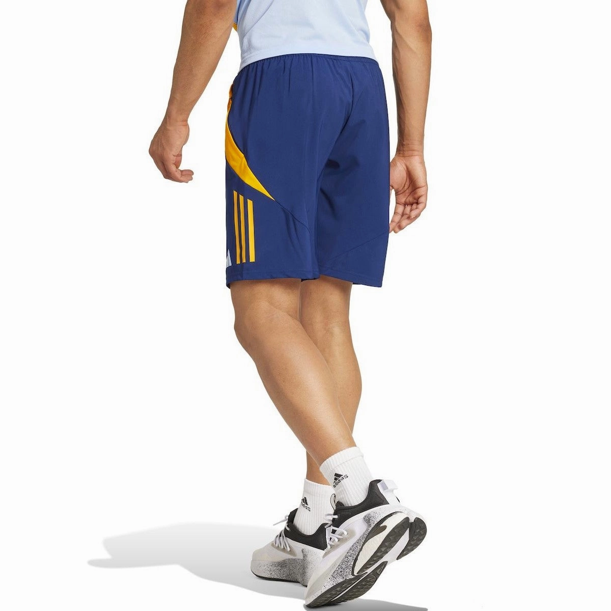 Real Madrid players training Soccer set 2024/25 - Adidas clip venue