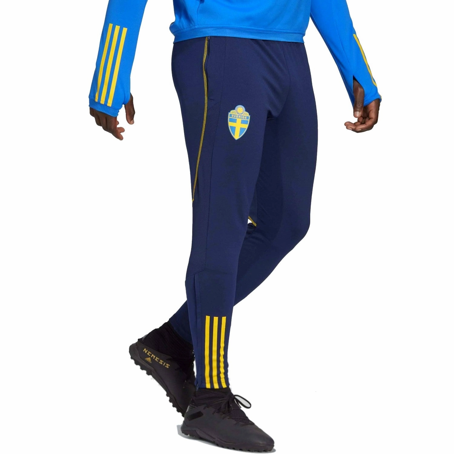 Sweden training technical Soccer tracksuit 2022/23 - Adidas Exfoliant mask venue
