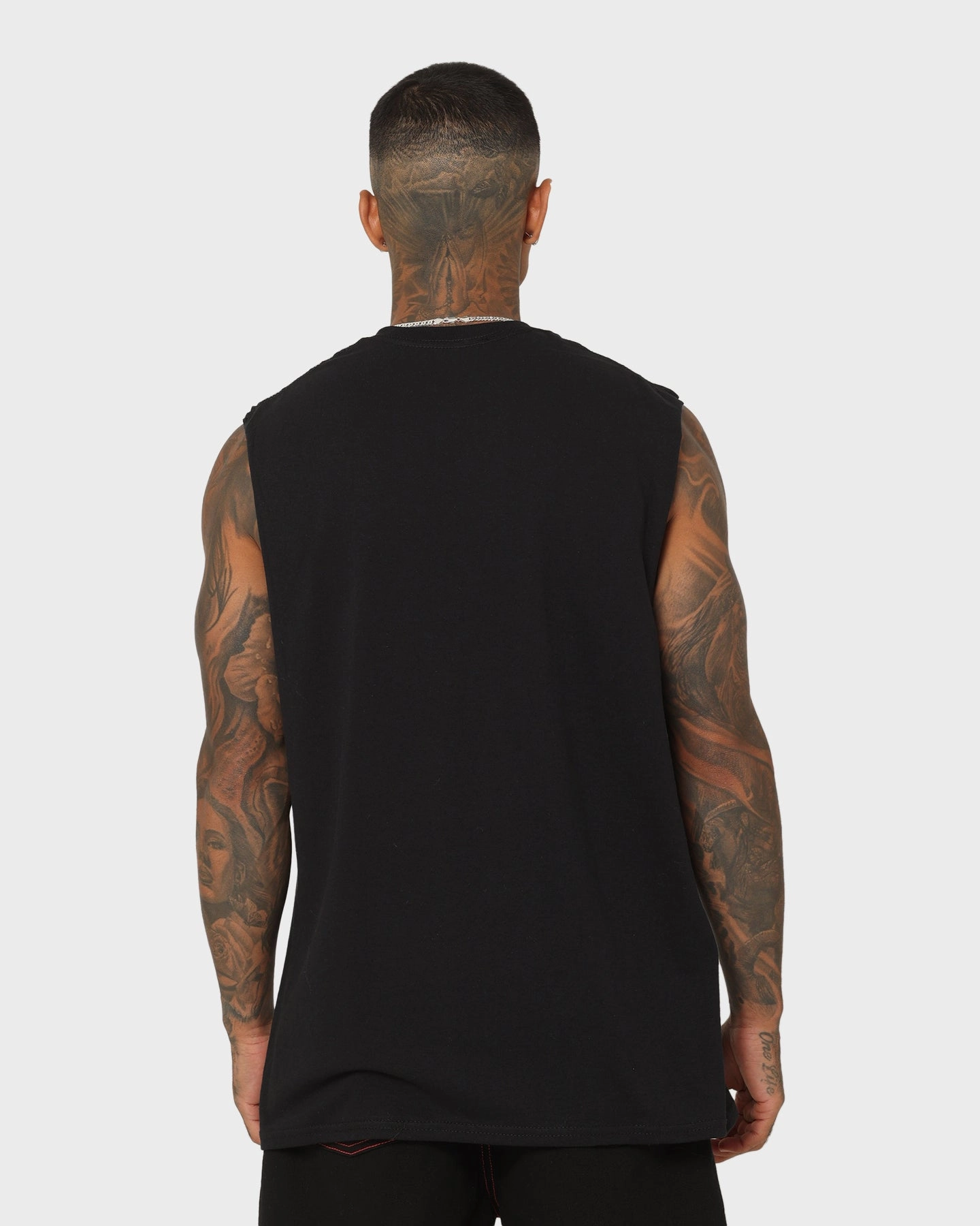 Goat Crew Shinjuku Muscle T-Shirt Black Scoop neck femininity