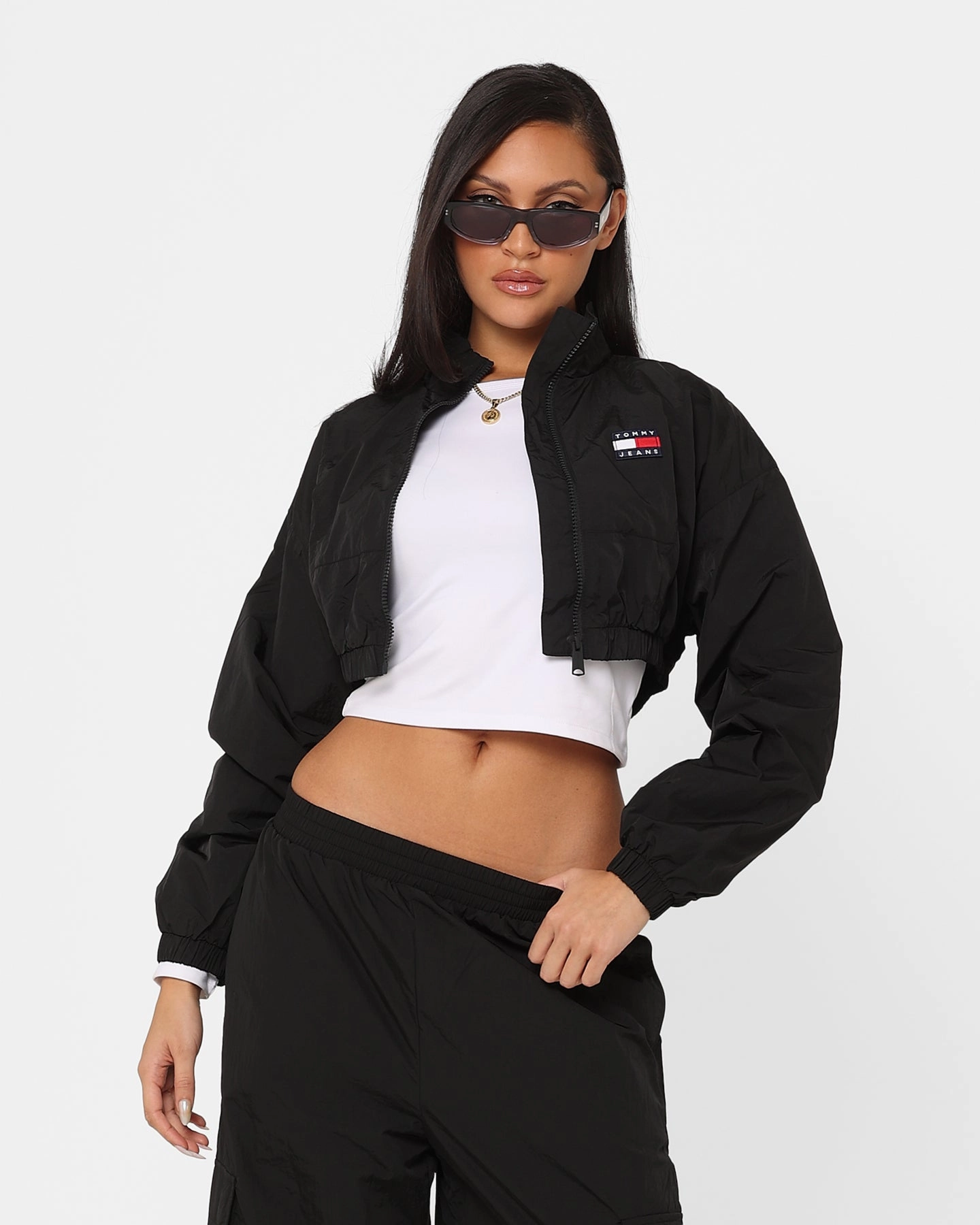 Tommy Jeans Women's Ultra Cropped Windbreaker Jacket Black Package