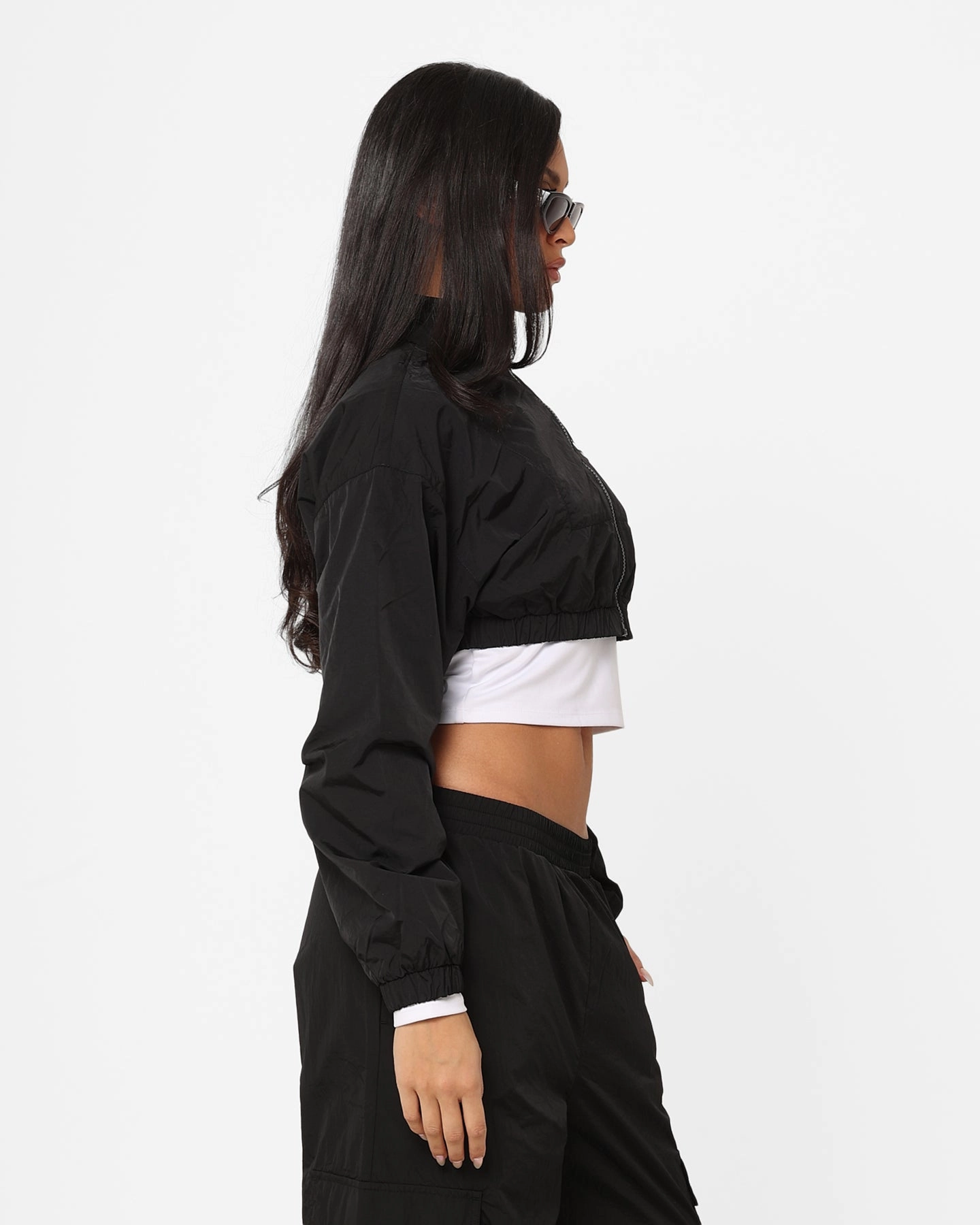 Durable Seams Water Repellent Coating Tommy Jeans Women's Ultra Cropped Windbreaker Jacket Black