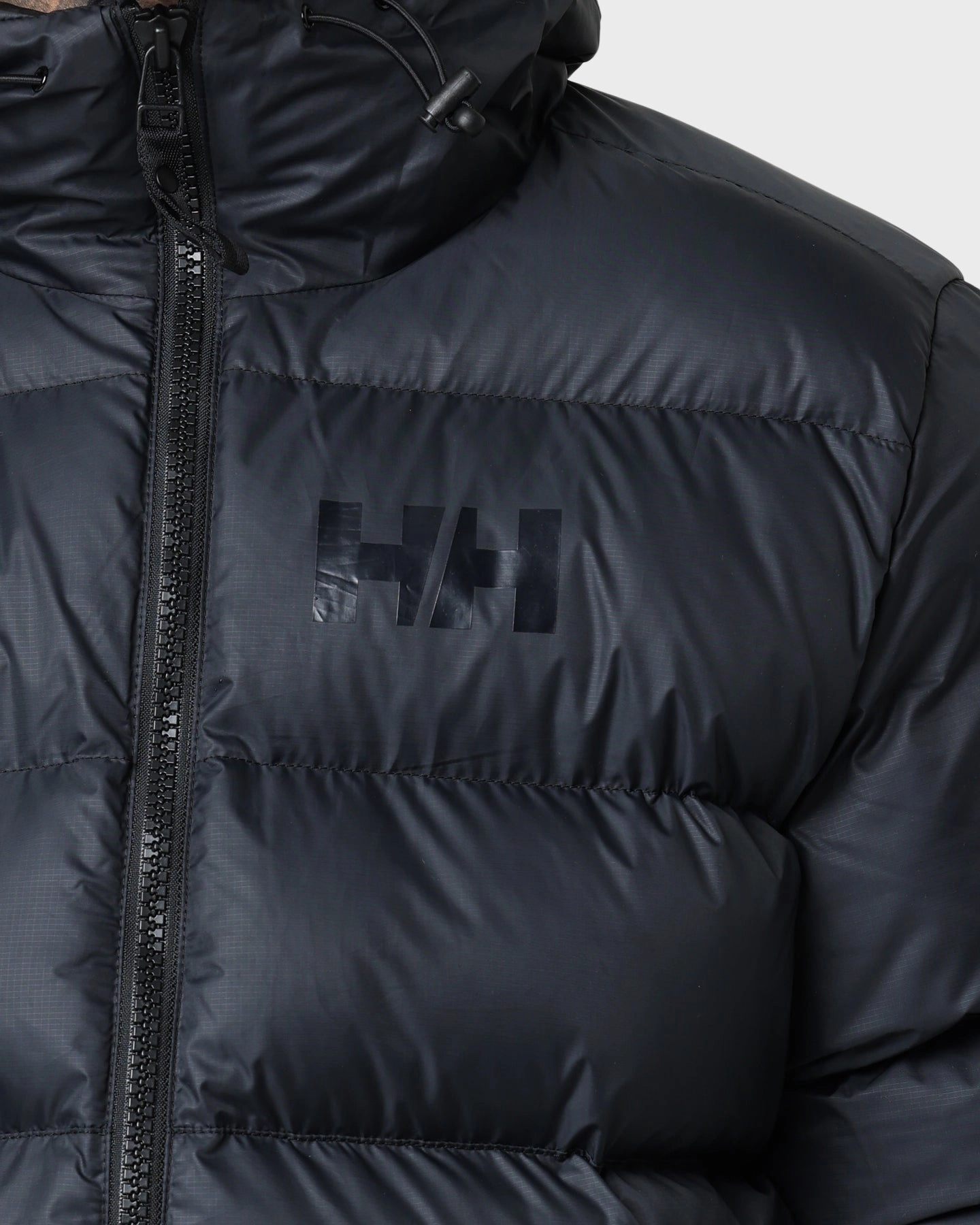Helly Hansen Active Puffy Jacket 990 Black Adventure-Ready Wear Weatherproof Zipper