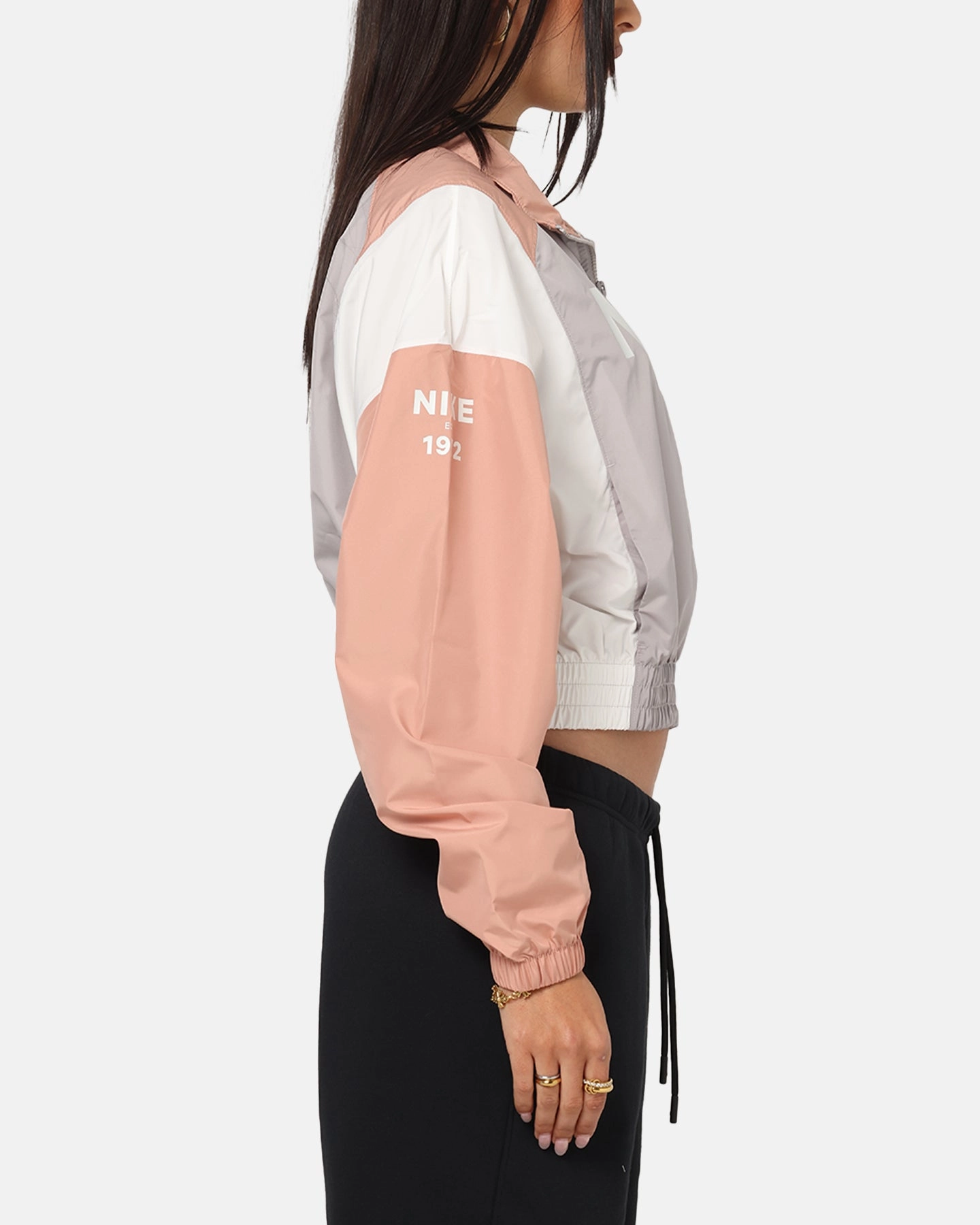 Nike Women's Sportswear Classic Woven Lightweight 1/4-Zip Jacket College Grey/Rose Gold/Sail Chilly Day Wear