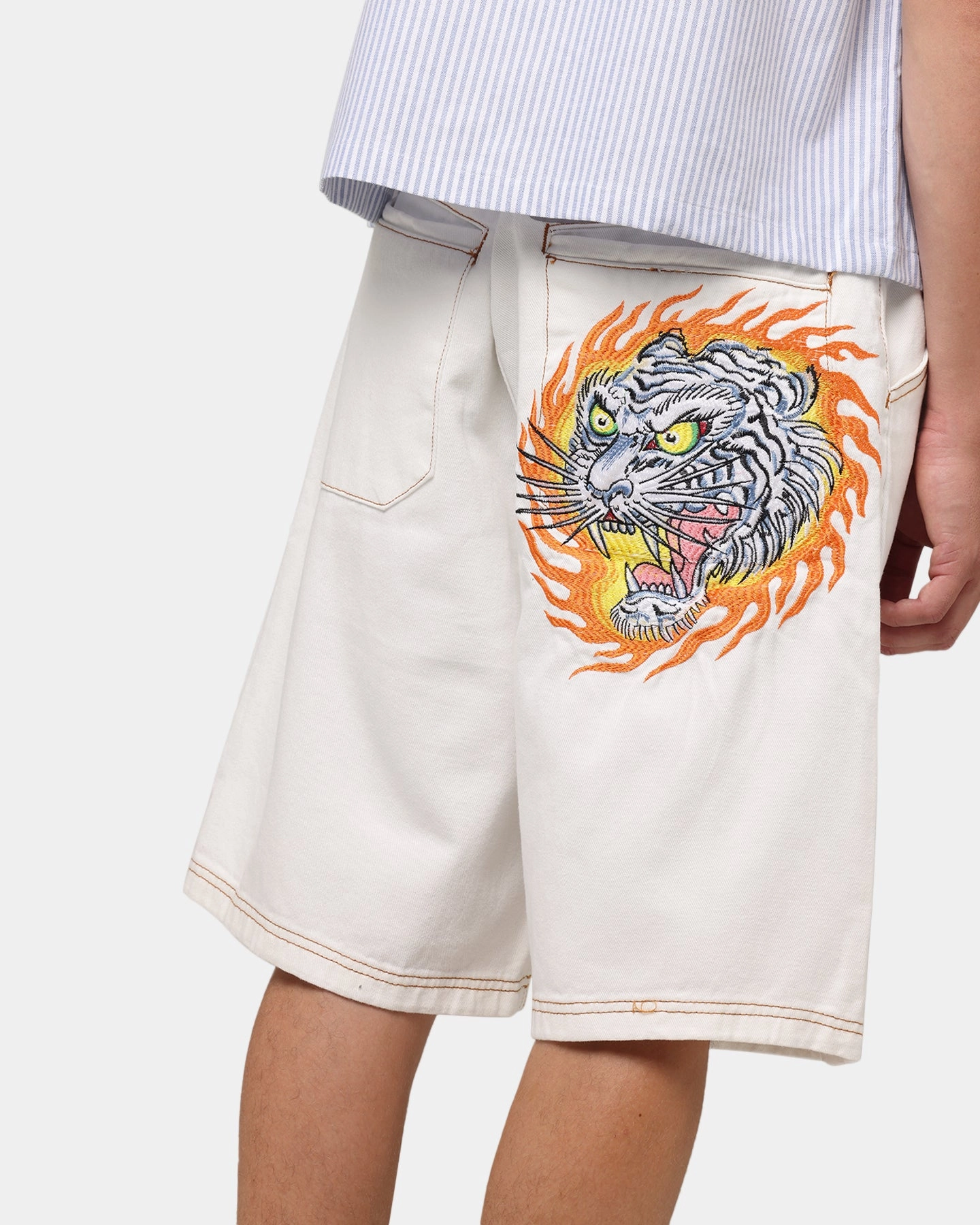 Ed Hardy Tiger Jorts Off White Air Flow