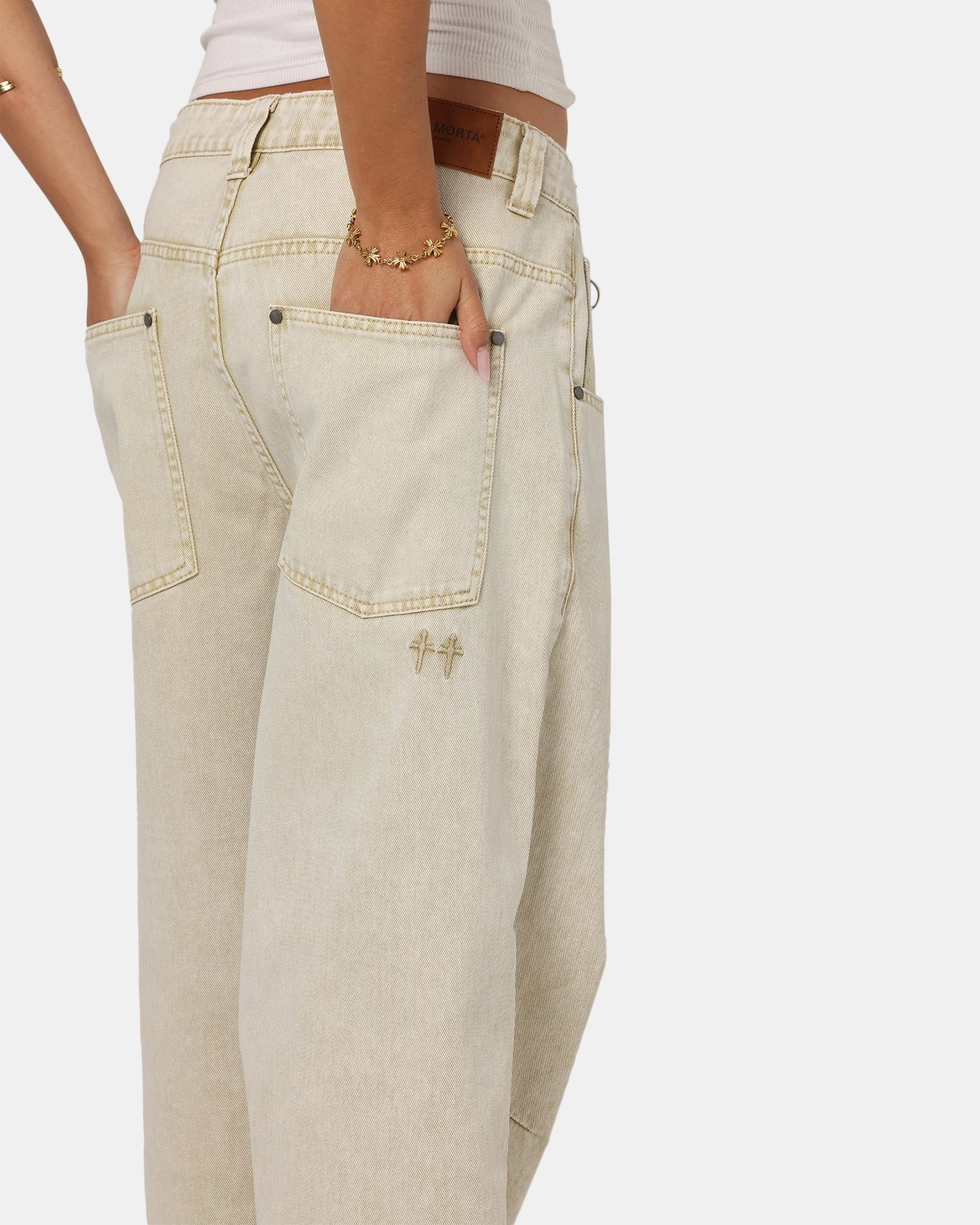 Beach Day Sustainable Saint Morta Amplus Jeans Dirty Blonde