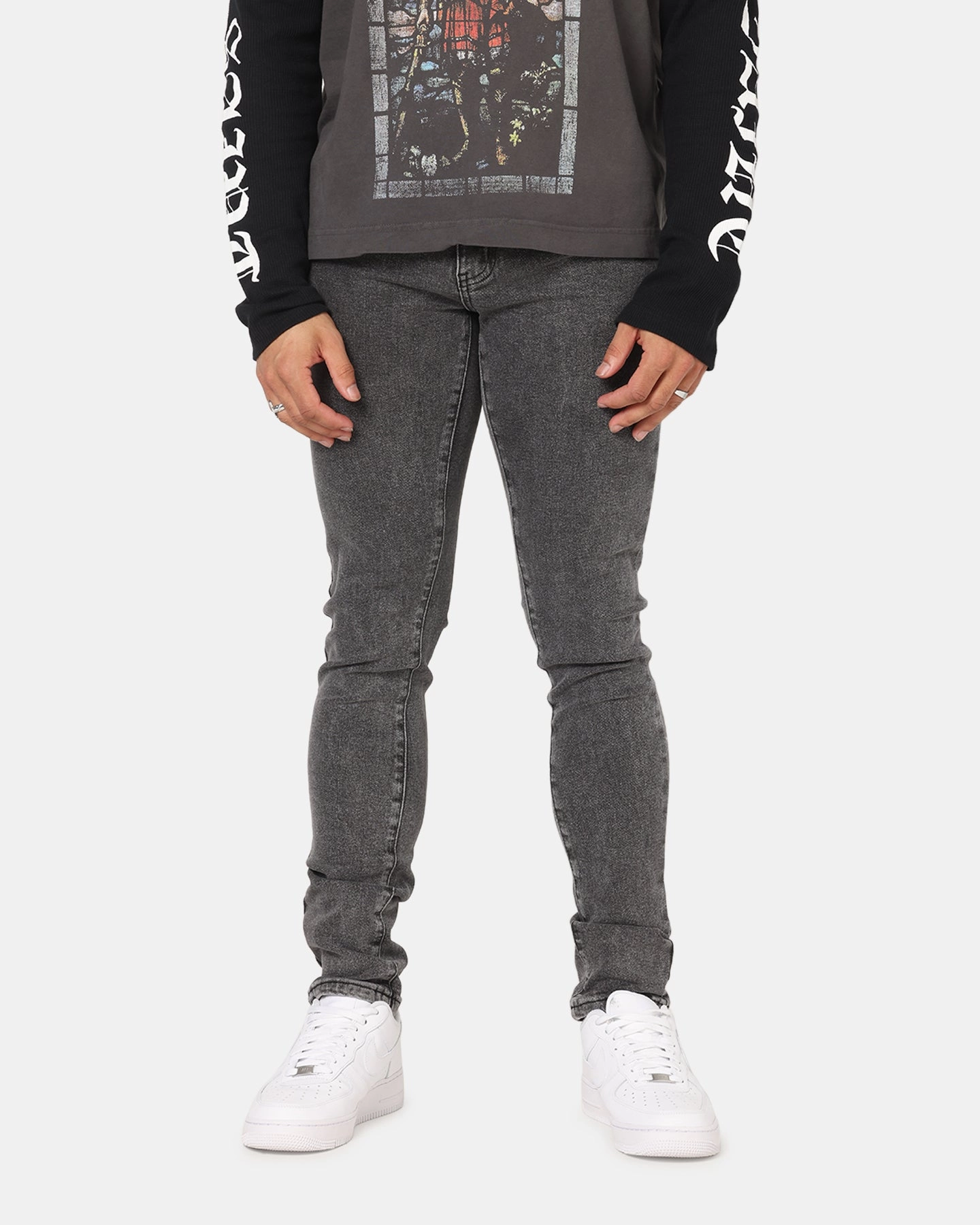 Outfit Vibe Saint Morta Dynasty Jeans Black Stonewash