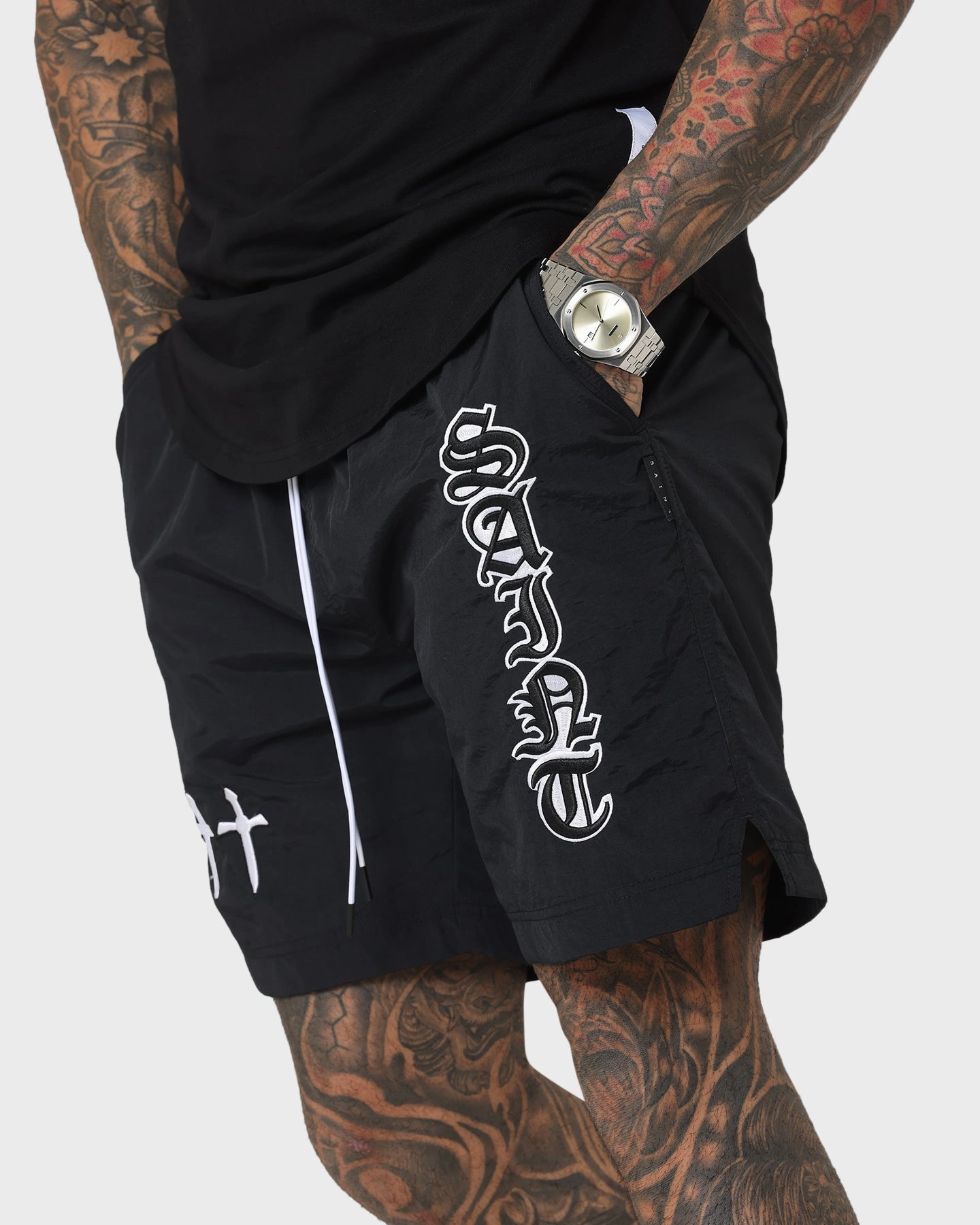 Travel Style Saint Morta Fallen Beach Shorts Black/White