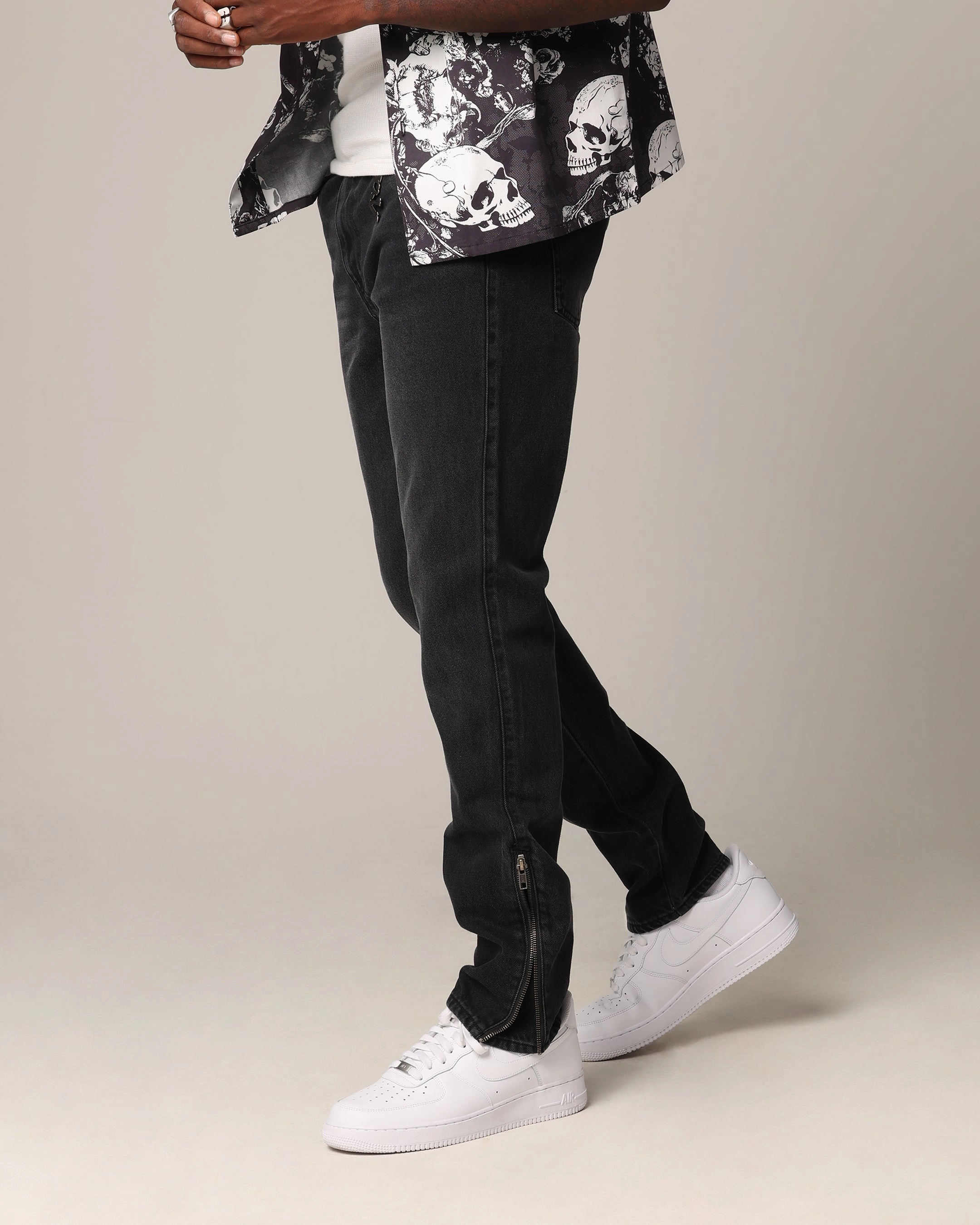 Saint Morta Fimi Jeans Black Shadow Eco Certified Textile Standards Nature Lover Outdoor Adventure Autumn Days